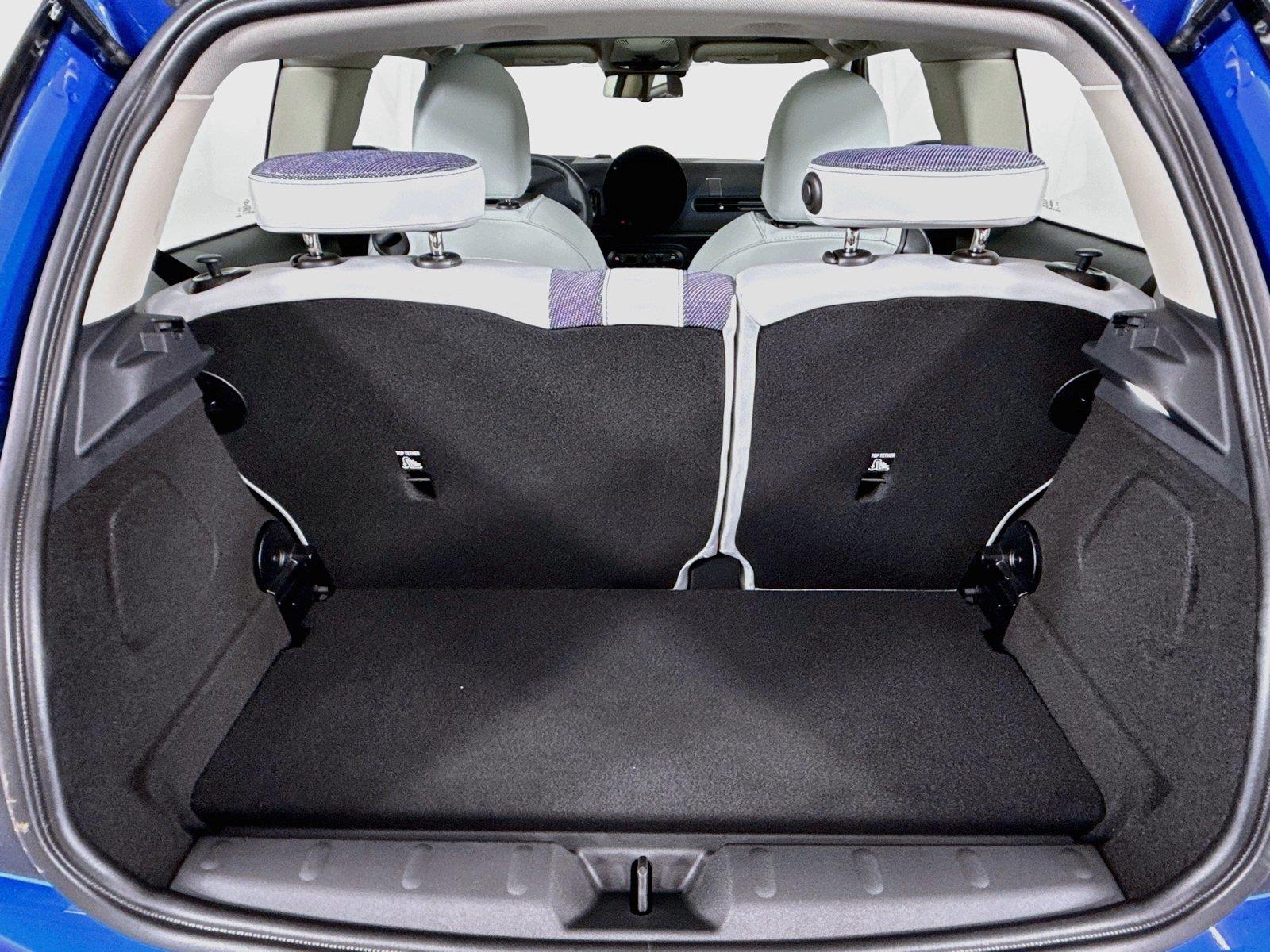2025 MINI Hardtop 2 Door Cooper S photo 33