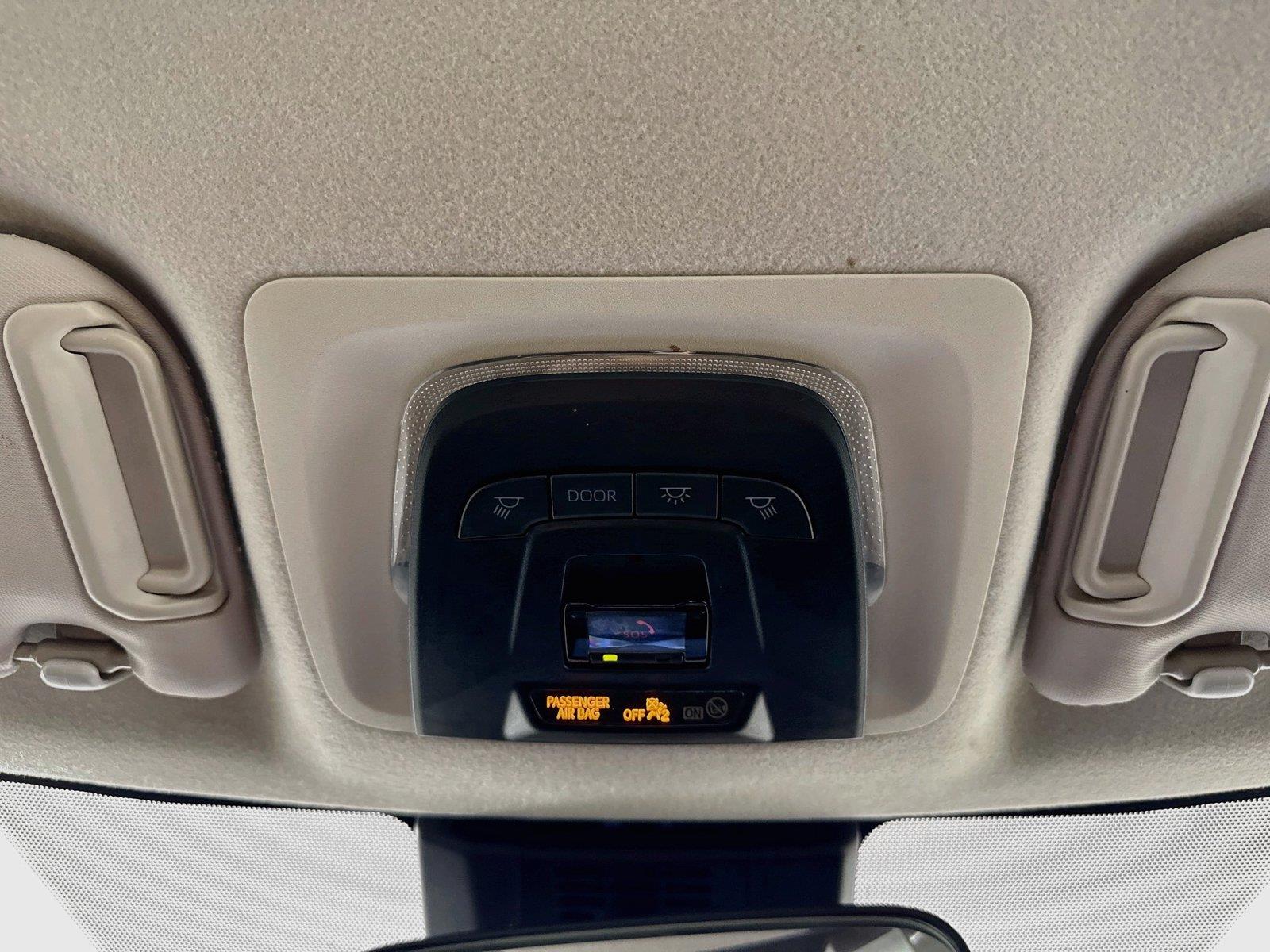 2024 Toyota Corolla LE photo 5