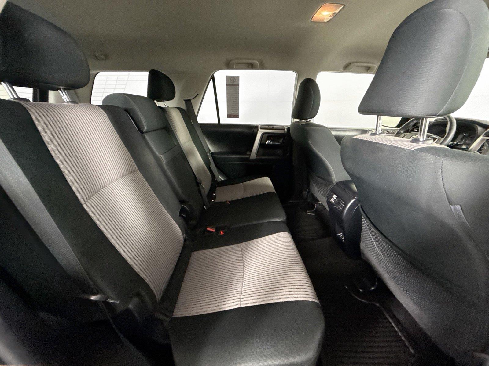 2021 Toyota 4Runner SR5 photo 37