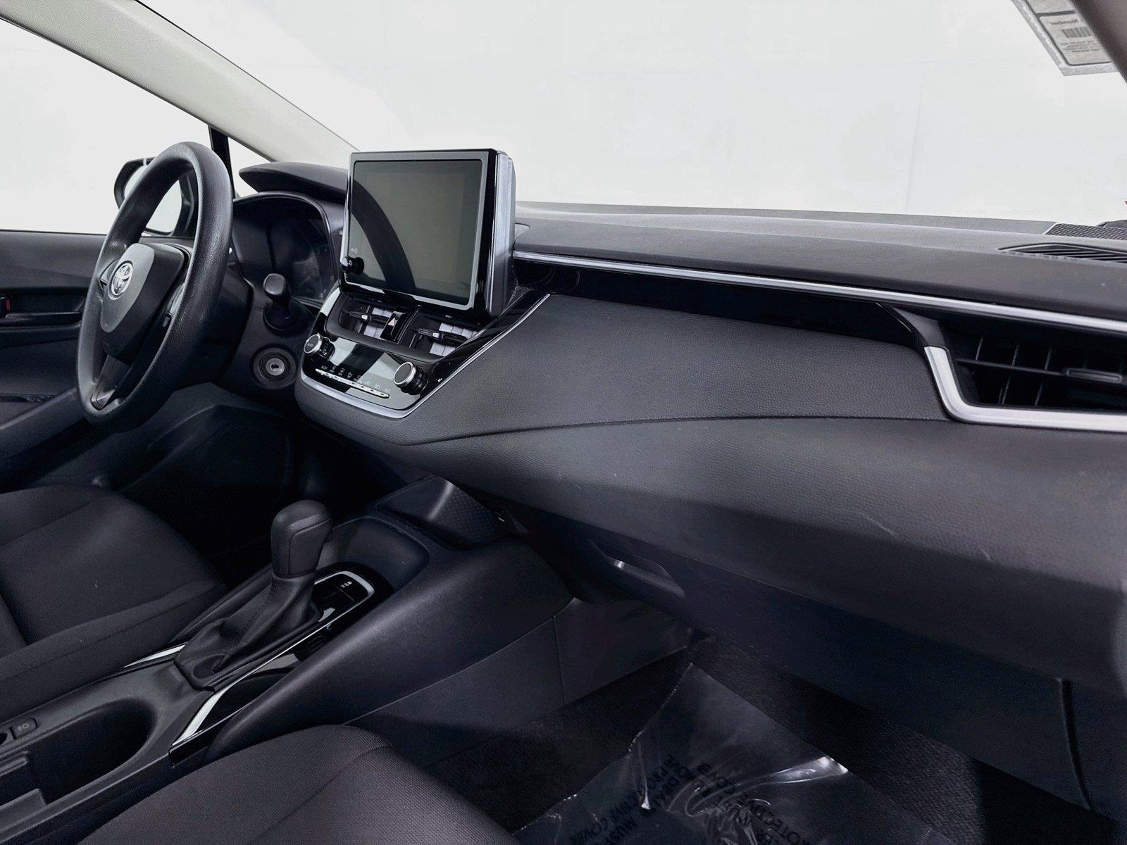 2024 Toyota Corolla LE photo 38