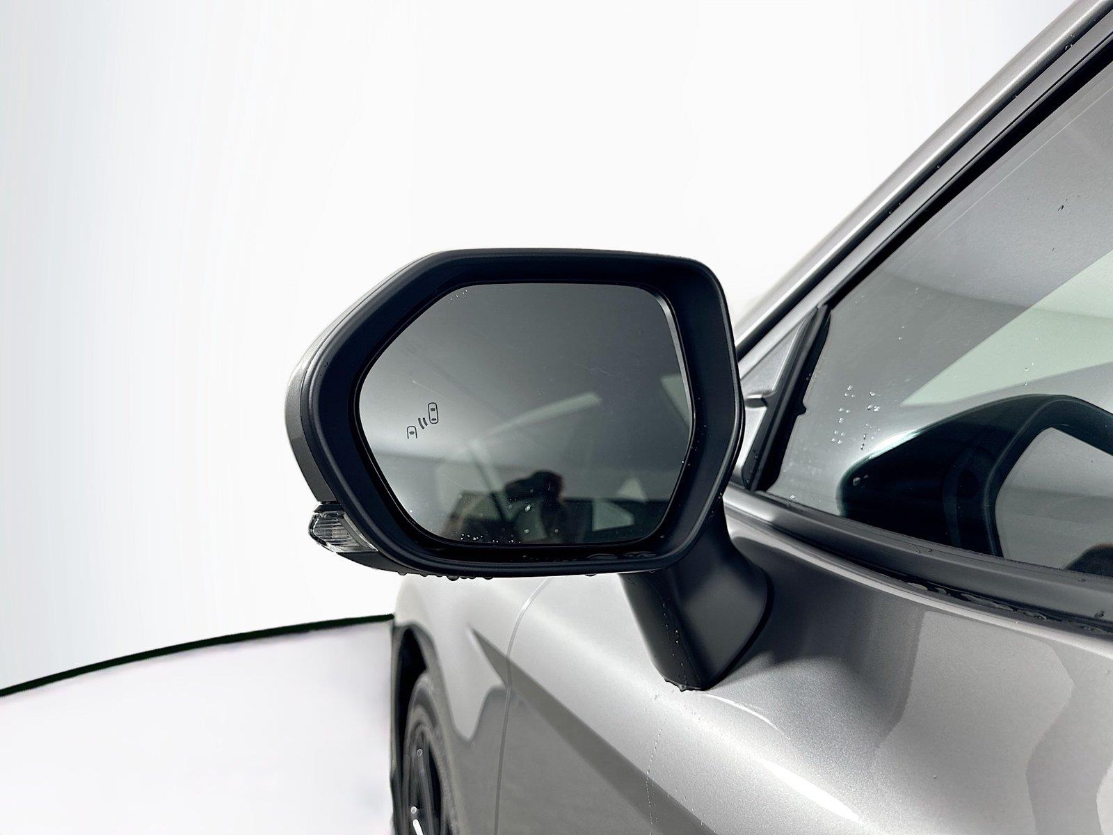 2026 TOYOTA CAMRY HYBRID photo 8