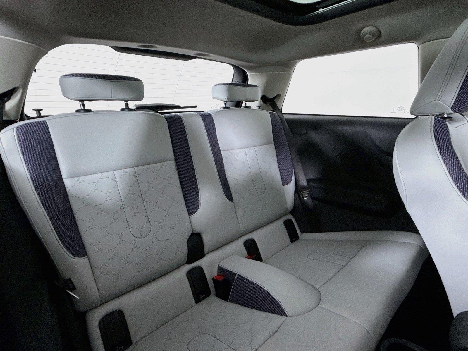 2025 MINI Hardtop 2 Door Cooper S photo 34
