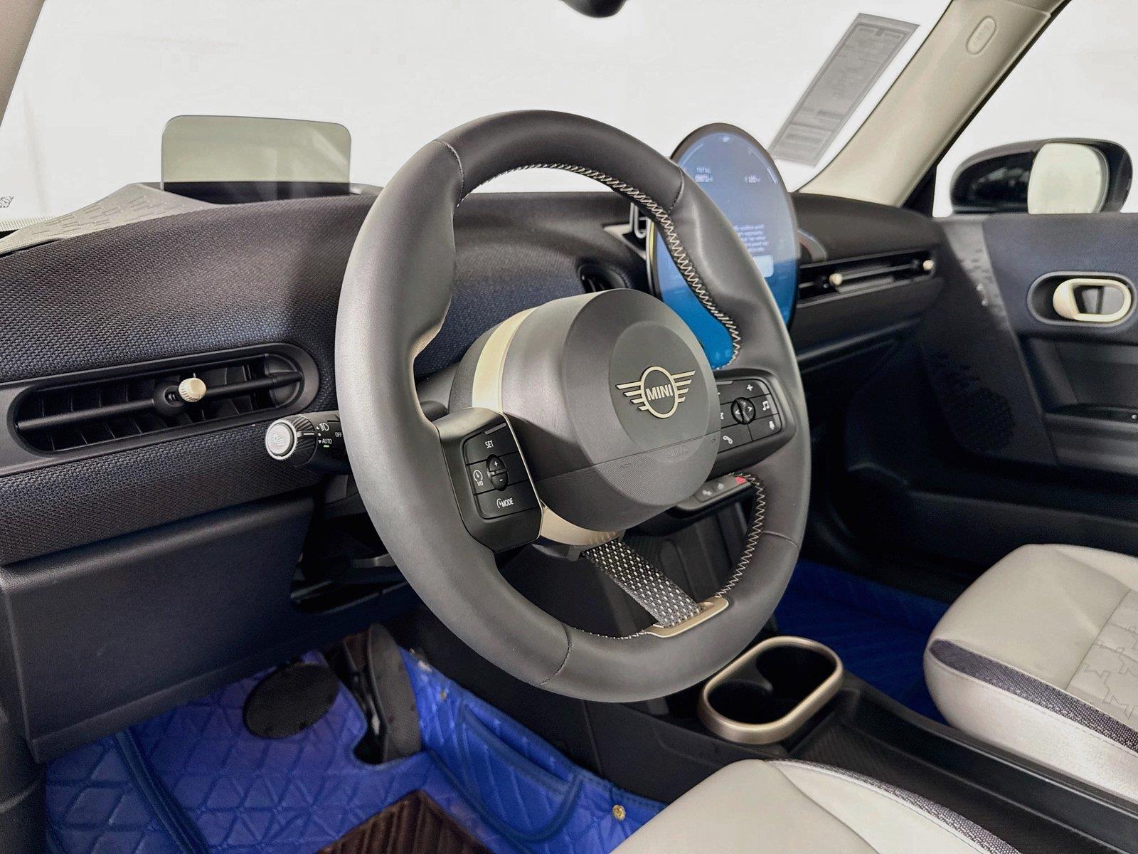 2025 MINI Hardtop 2 Door Cooper S photo 3