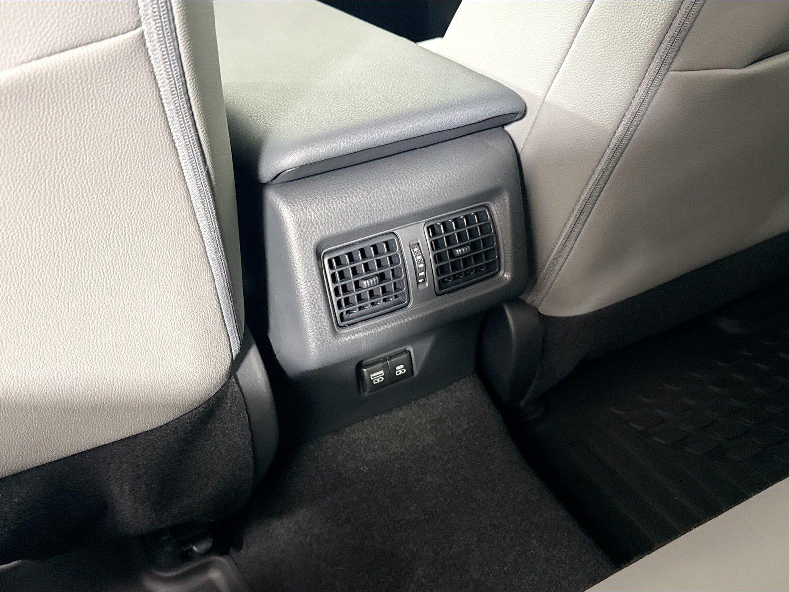 2026 TOYOTA CAMRY HYBRID photo 38