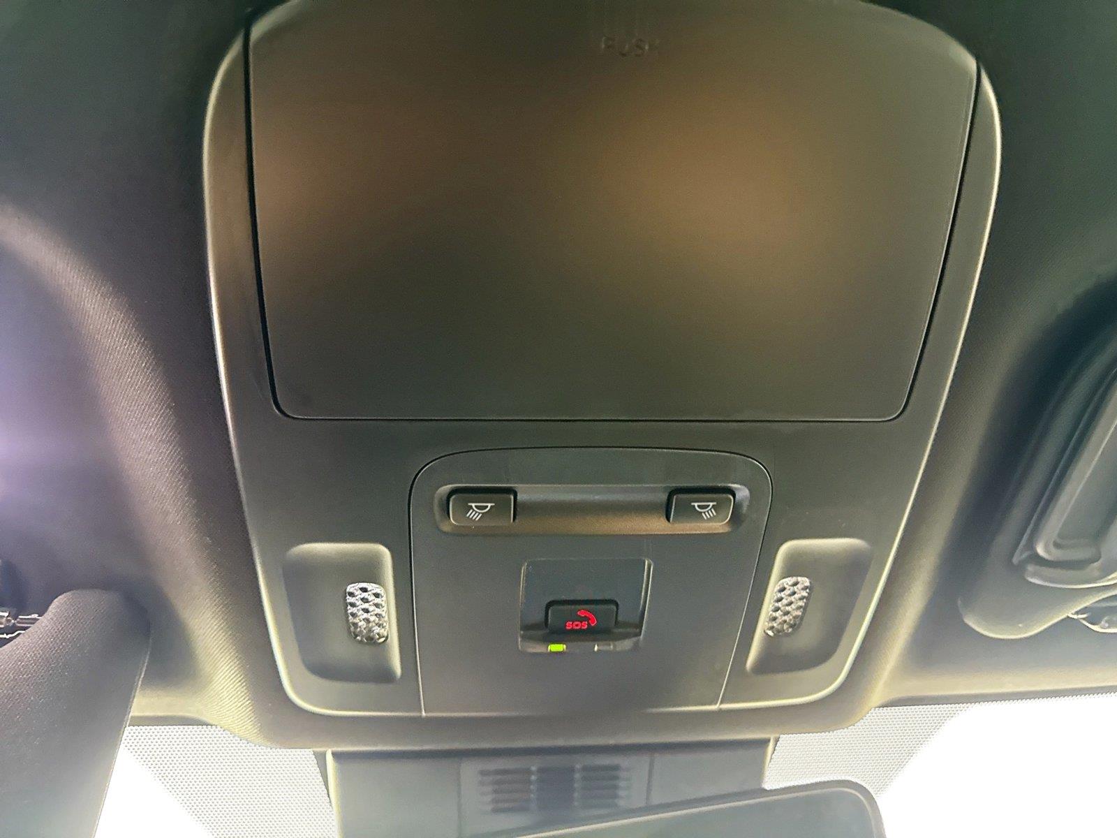 2026 TOYOTA CAMRY HYBRID photo 15