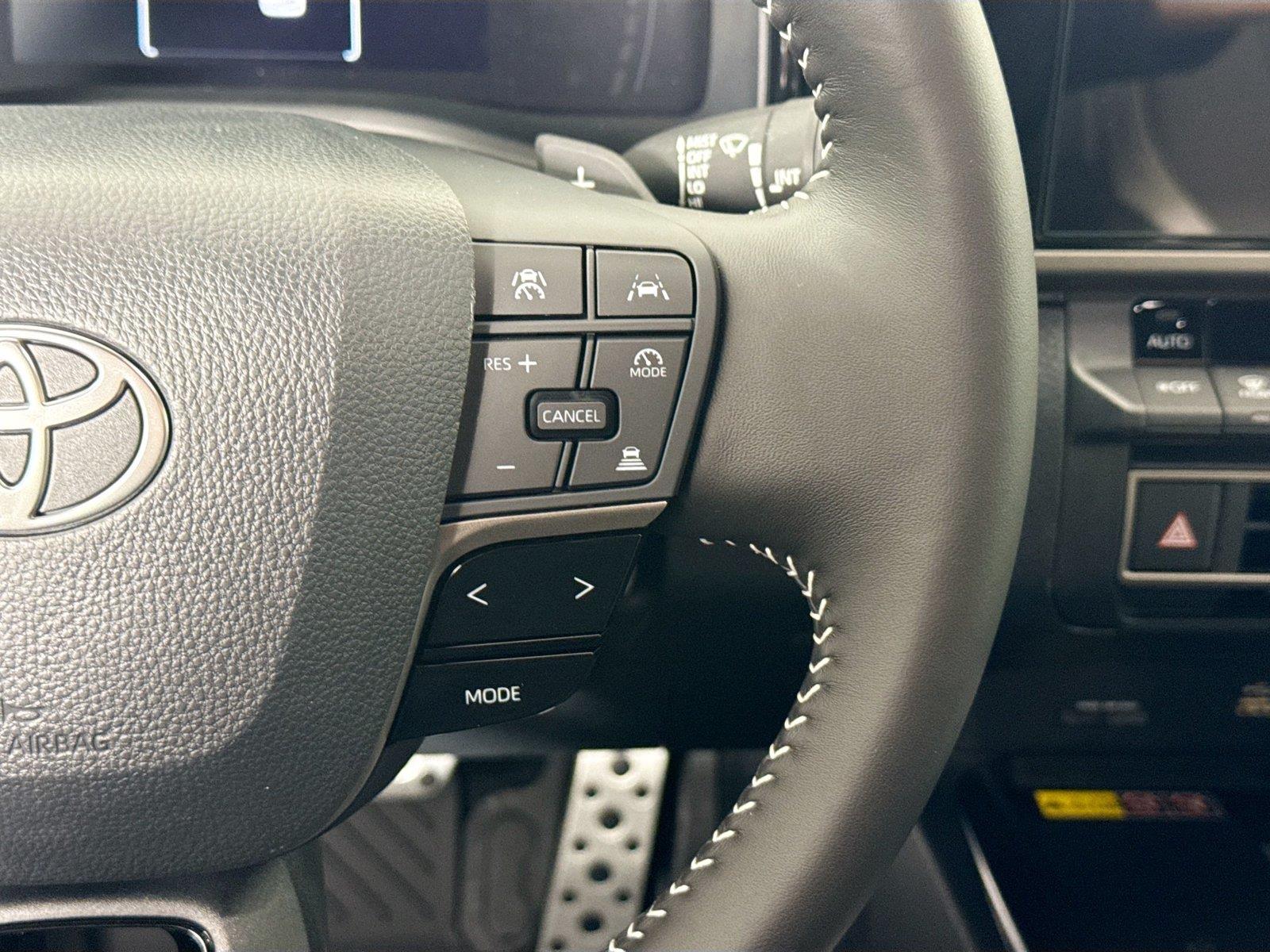 2026 TOYOTA CAMRY HYBRID photo 21
