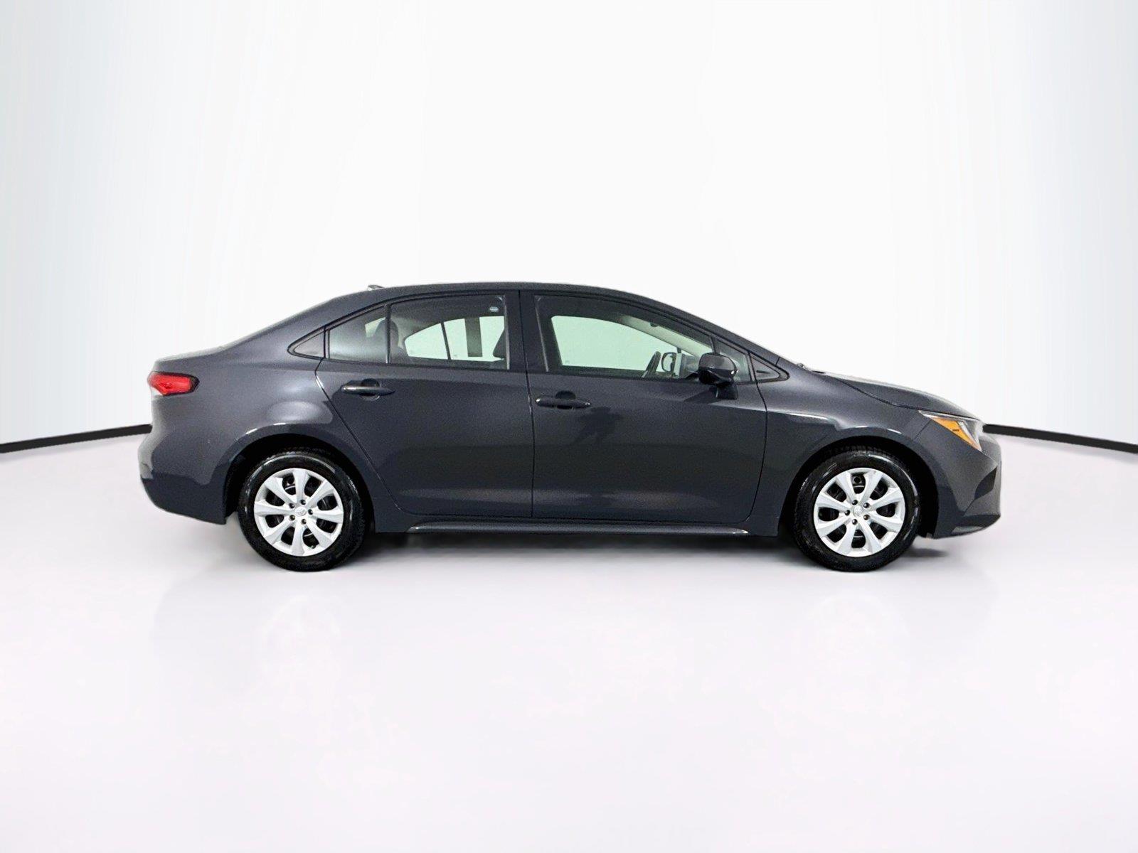 2024 Toyota Corolla LE photo 9
