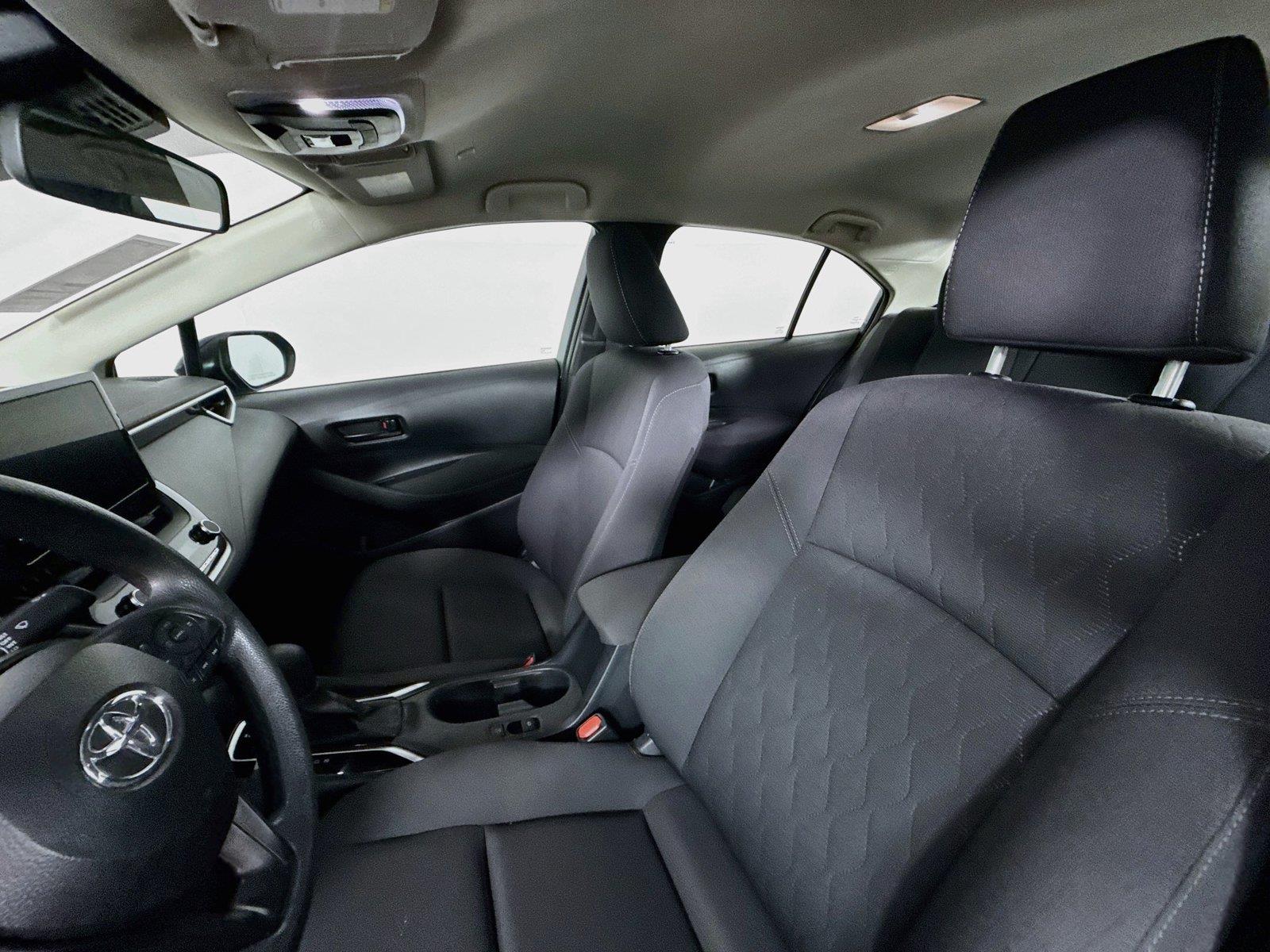 2024 Toyota Corolla LE photo 2
