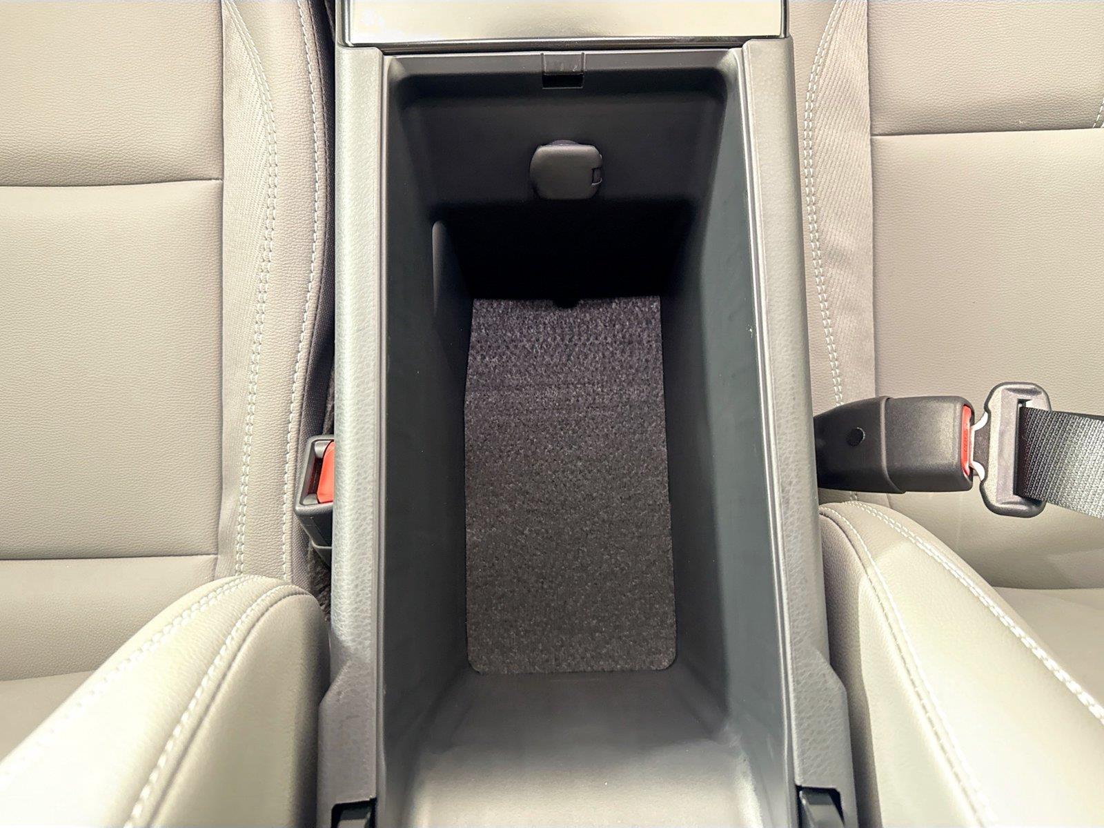 2026 TOYOTA CAMRY HYBRID photo 36