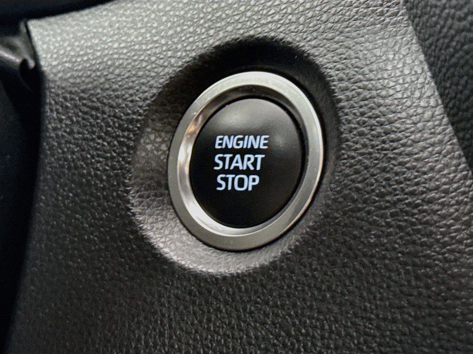 2025 Toyota Corolla SE photo 20