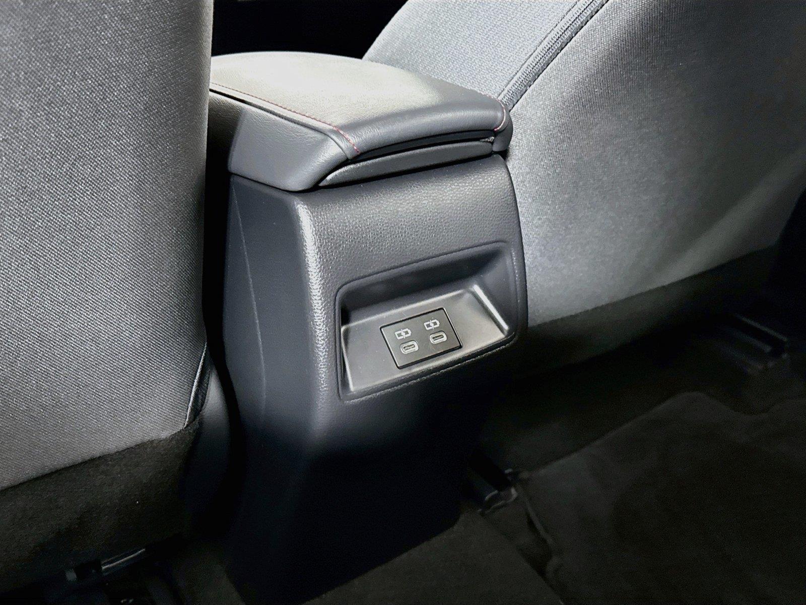 2025 Toyota Corolla SE photo 32