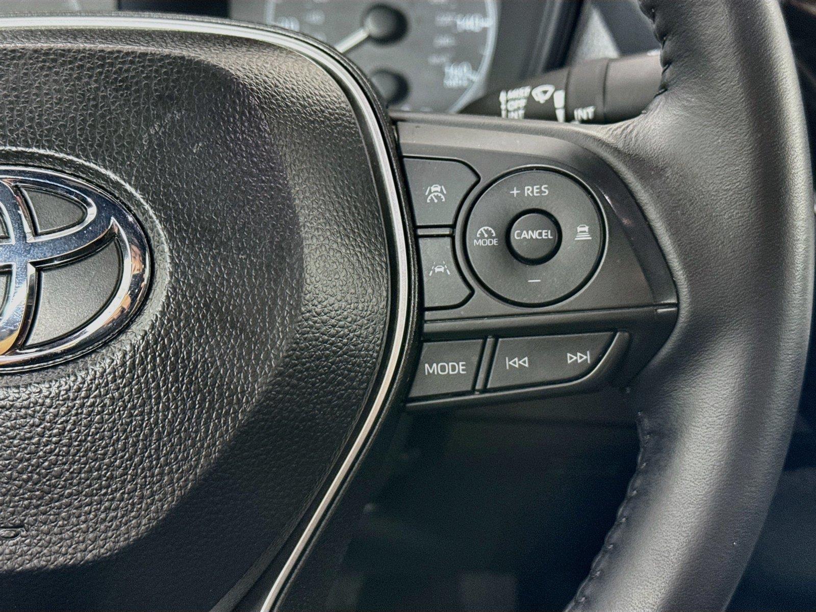 2025 Toyota Corolla SE photo 17