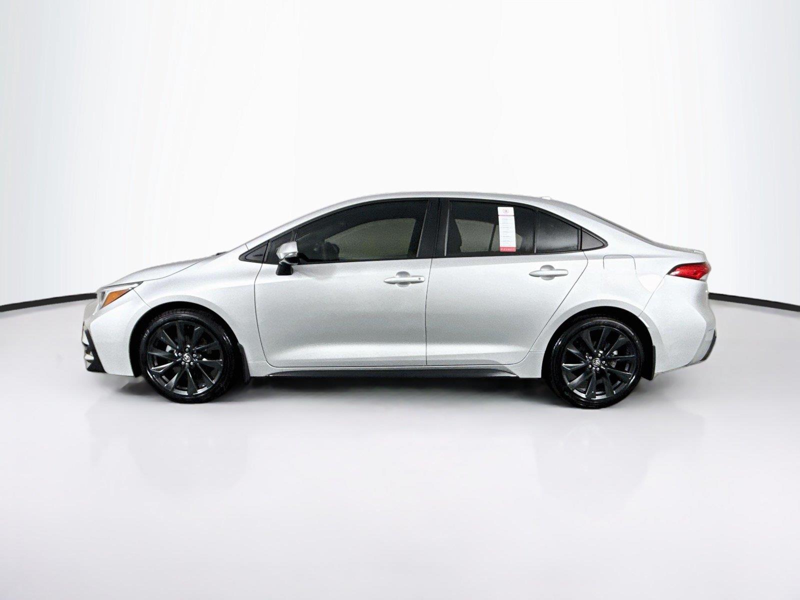 2025 Toyota Corolla SE photo 12