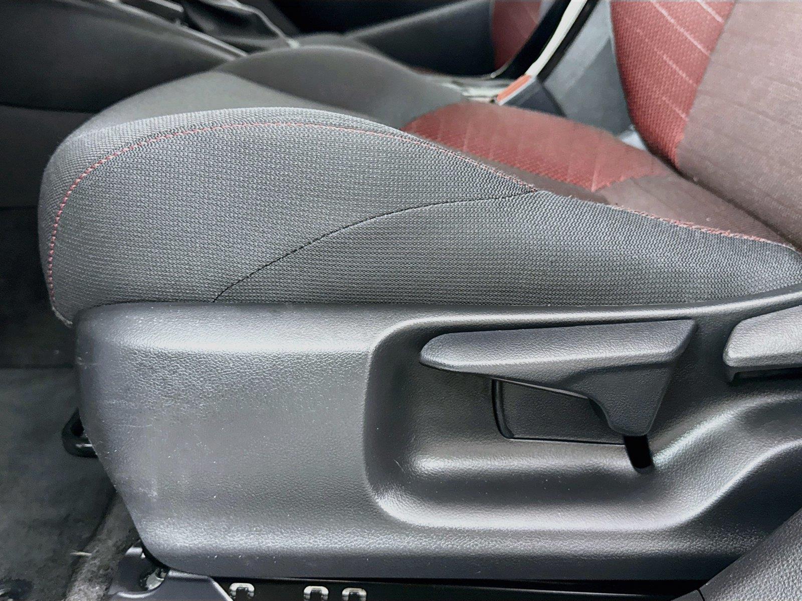 2025 Toyota Corolla SE photo 26