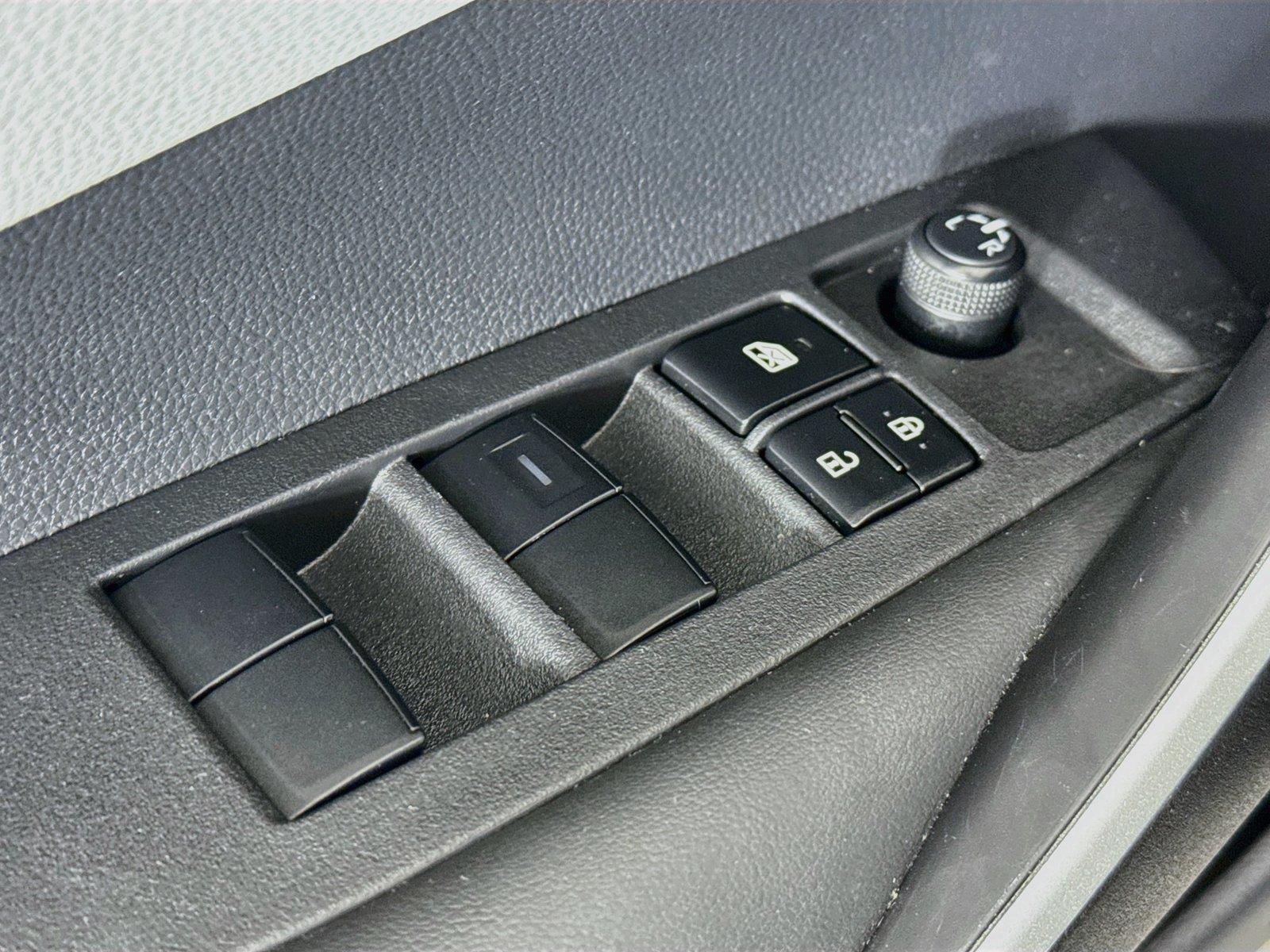 2025 Toyota Corolla SE photo 25