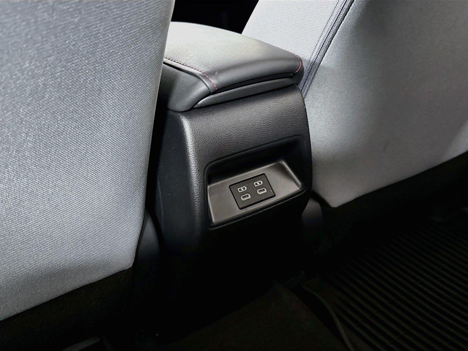 2025 Toyota Corolla SE photo 32