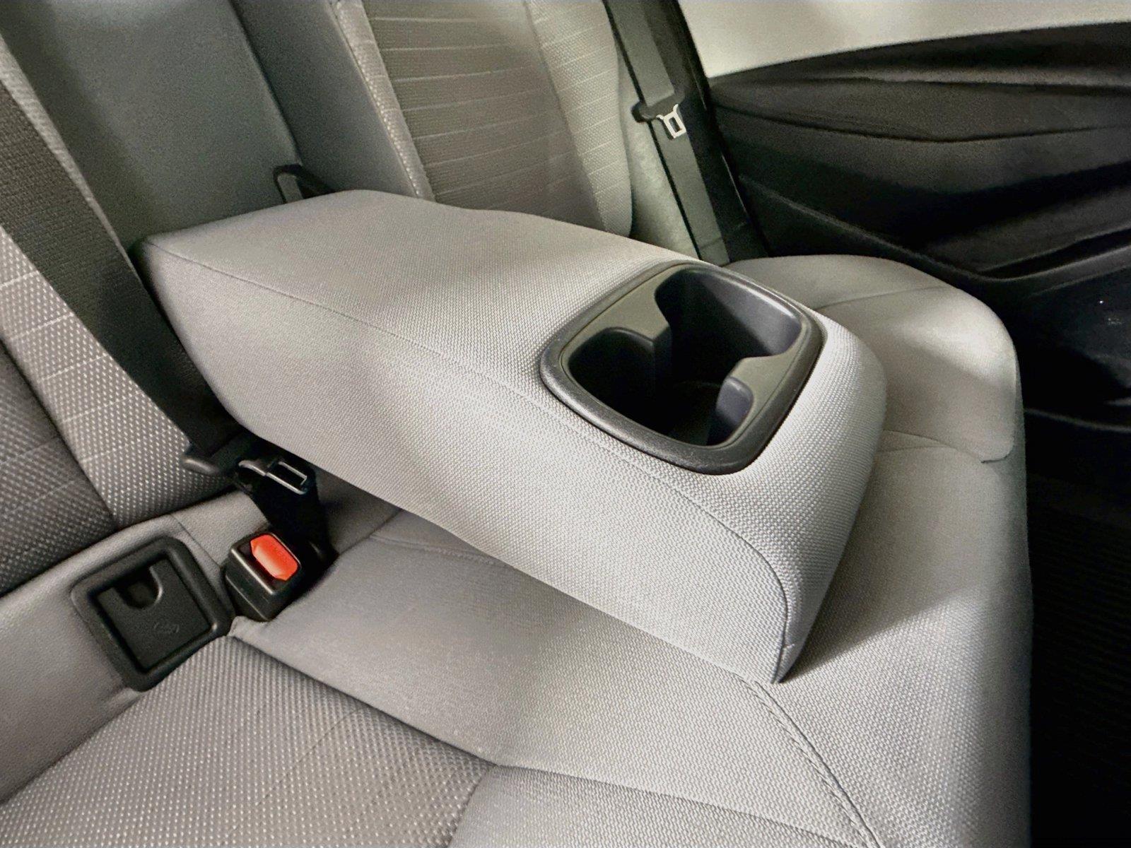2025 Toyota Corolla SE photo 36