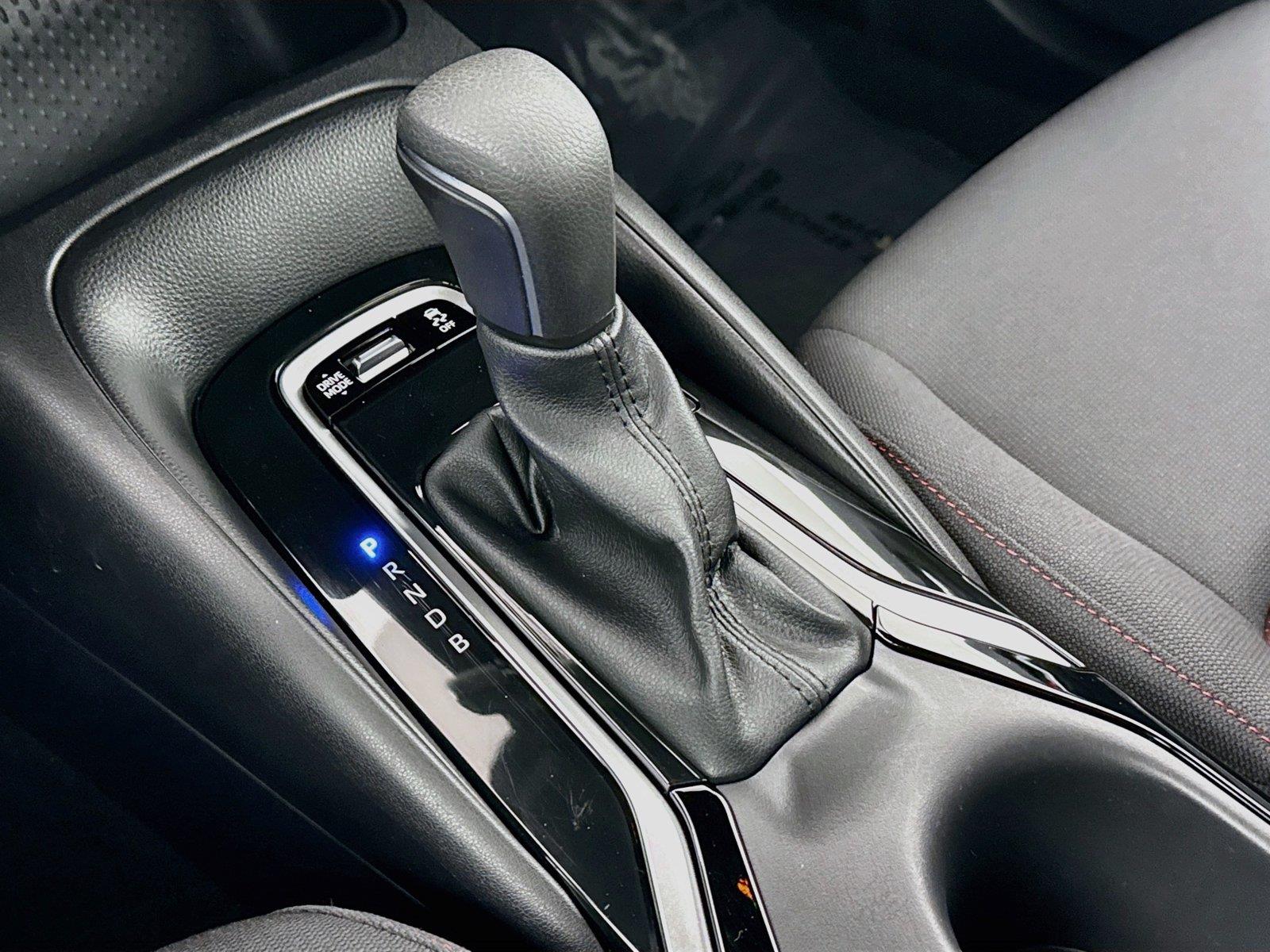 2025 Toyota Corolla SE photo 24