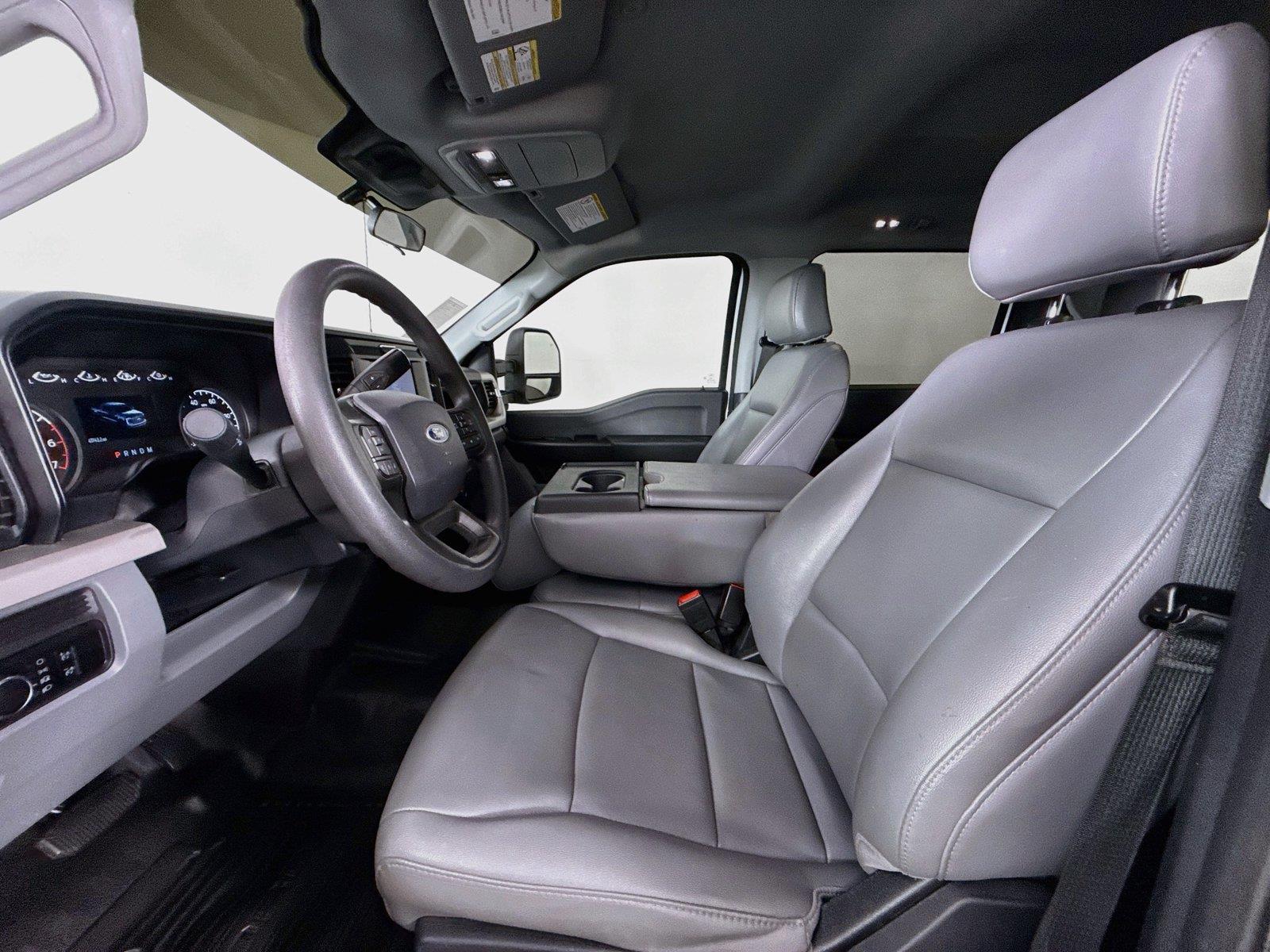 2026 Ford Super Duty F-250 SRW XL photo 2