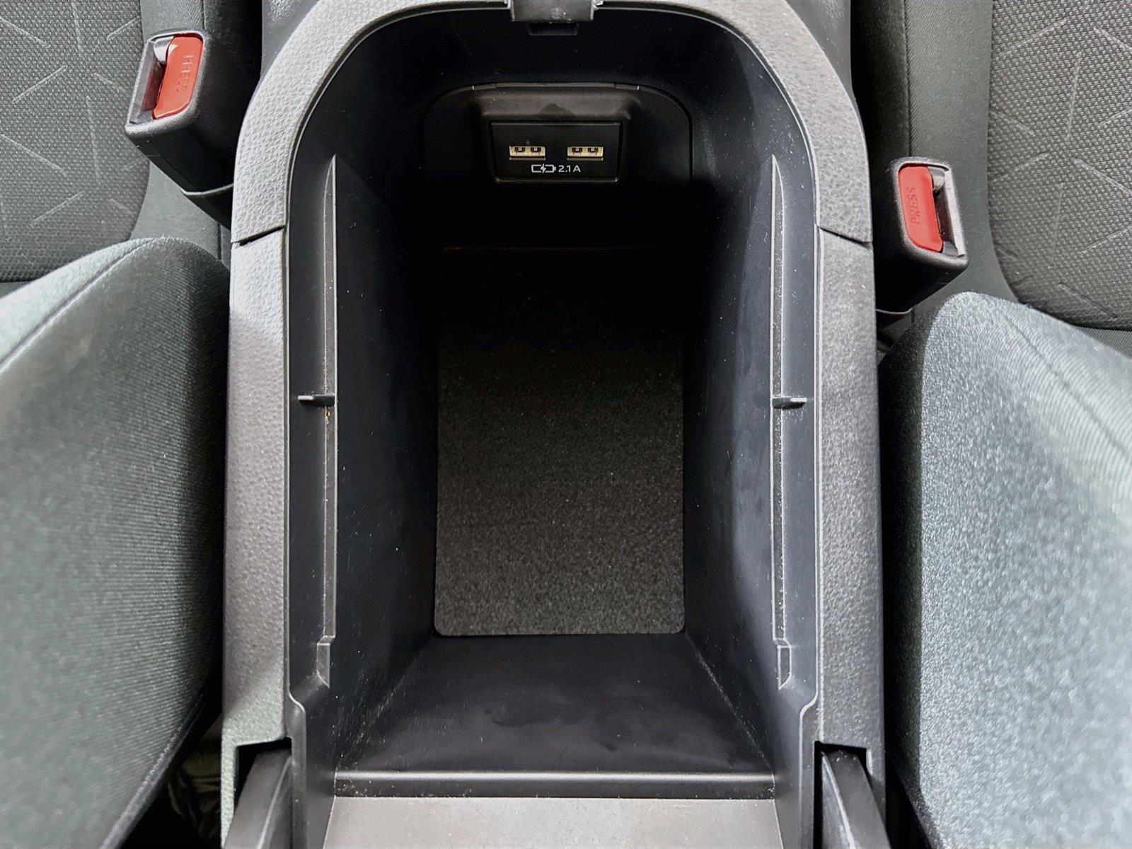 2021 Toyota RAV4 Hybrid XLE photo 29