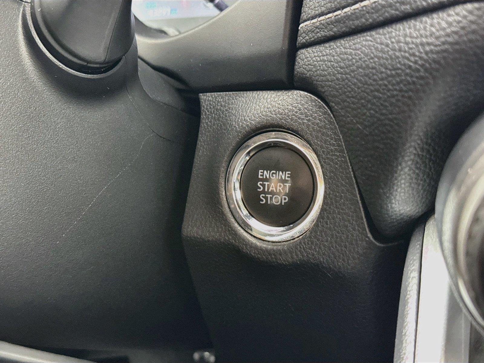 2025 Toyota RAV4 XLE photo 19