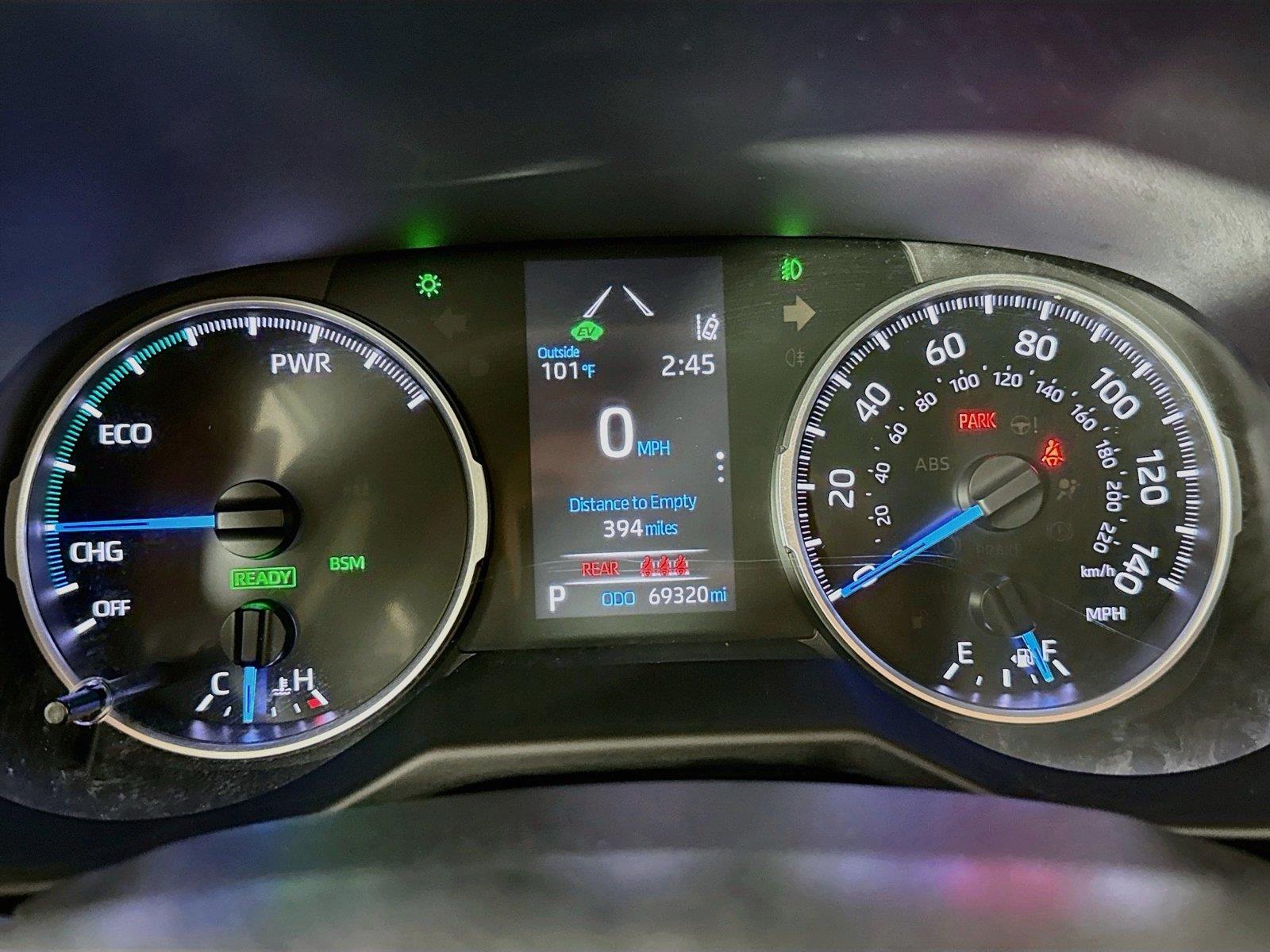 2021 Toyota RAV4 Hybrid XLE photo 17