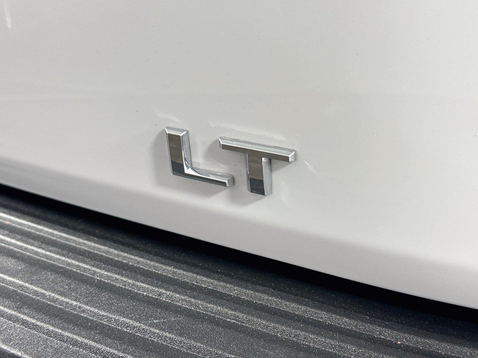 2025 Chevrolet Tahoe LT photo 14