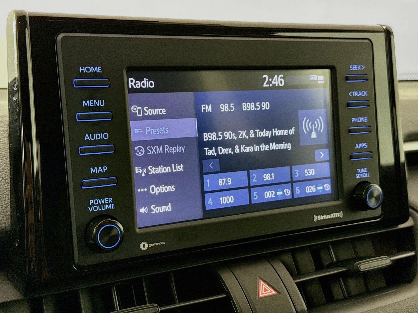 2021 Toyota RAV4 Hybrid XLE photo 20