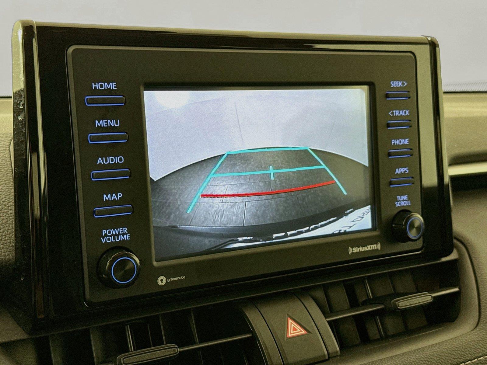 2021 Toyota RAV4 Hybrid XLE photo 21