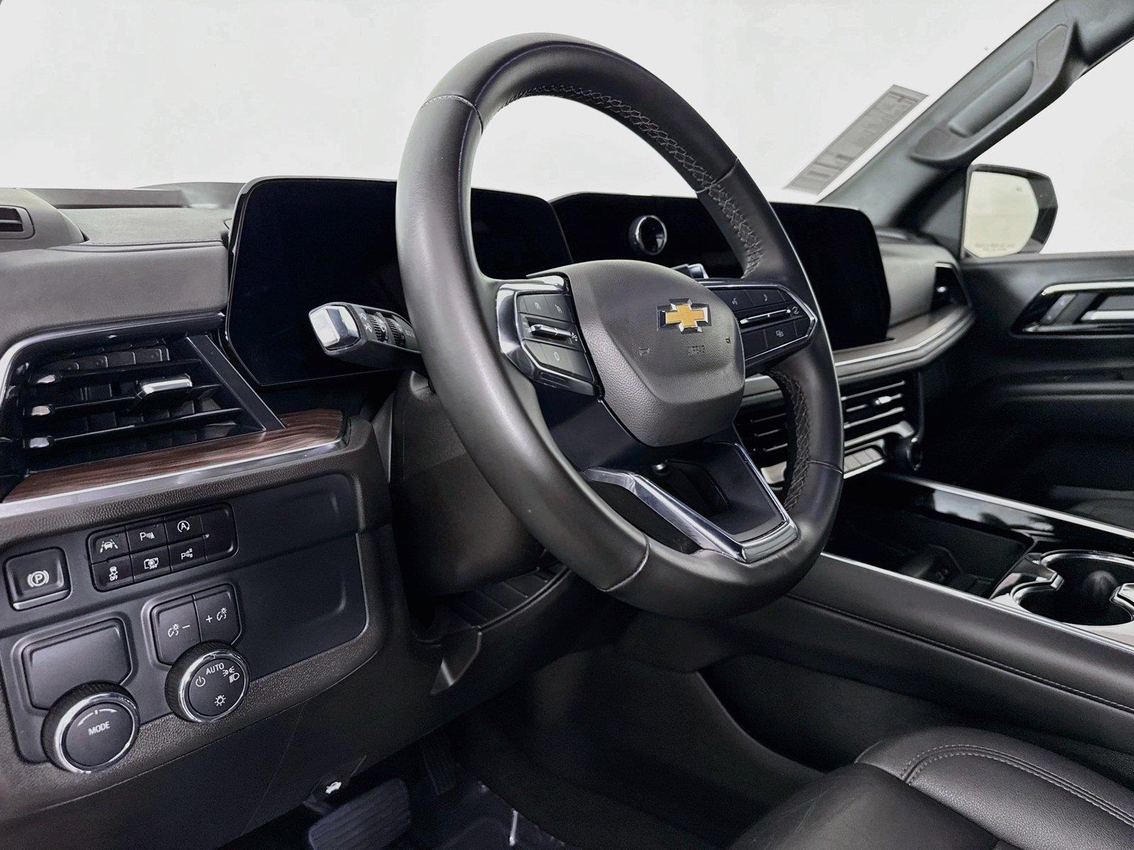 2025 Chevrolet Tahoe LT photo 3