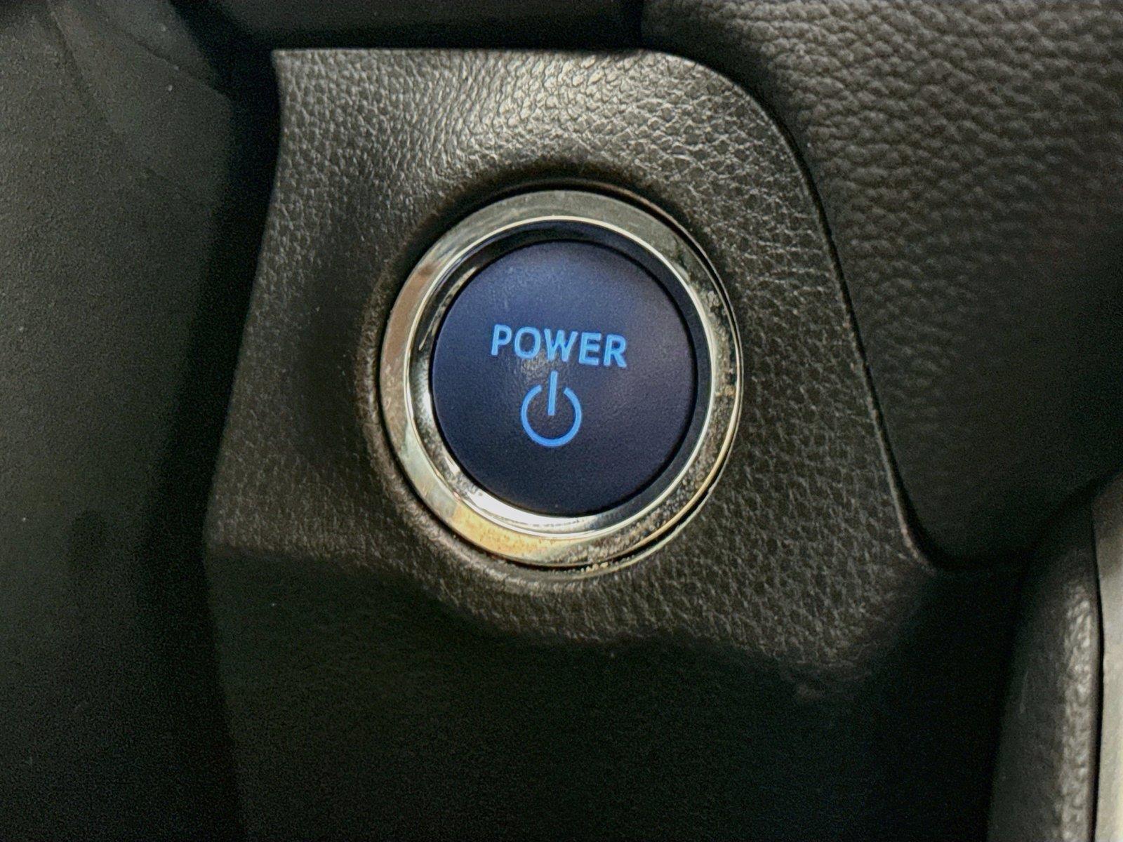 2021 Toyota RAV4 Hybrid XLE photo 19