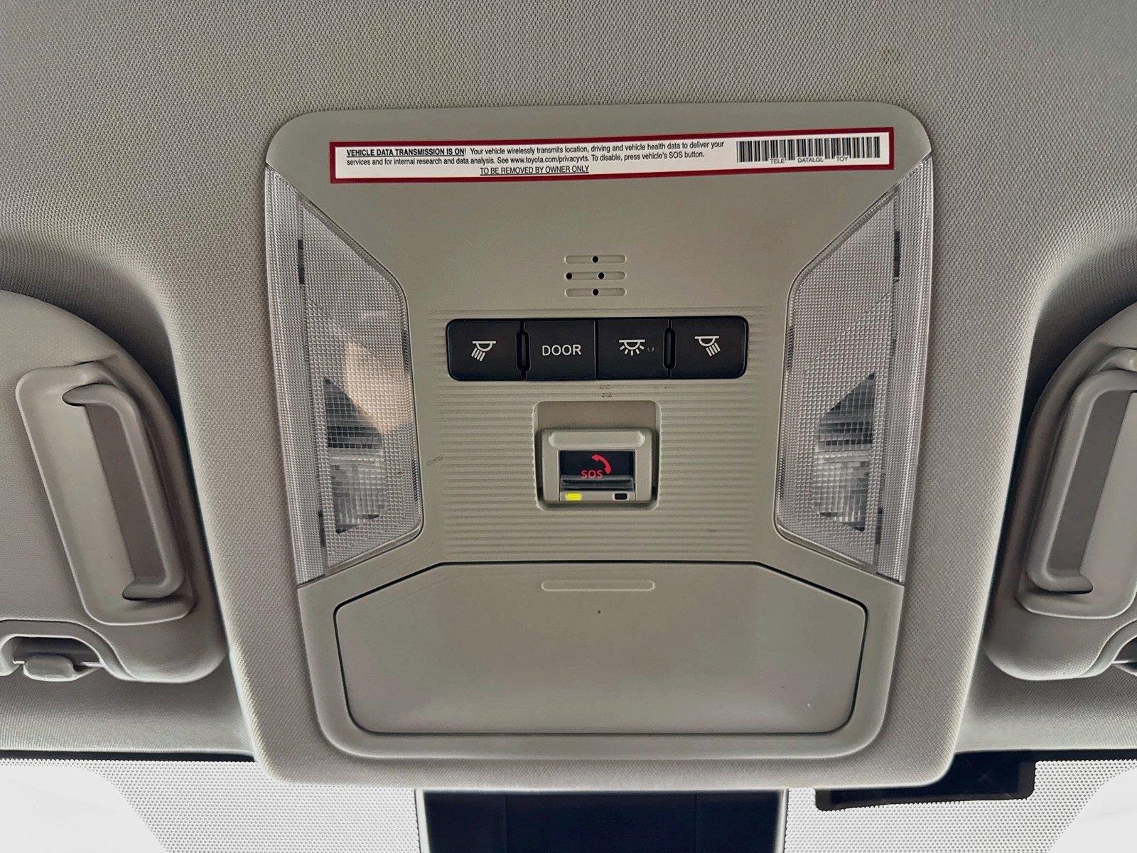 2021 Toyota RAV4 Hybrid XLE photo 5