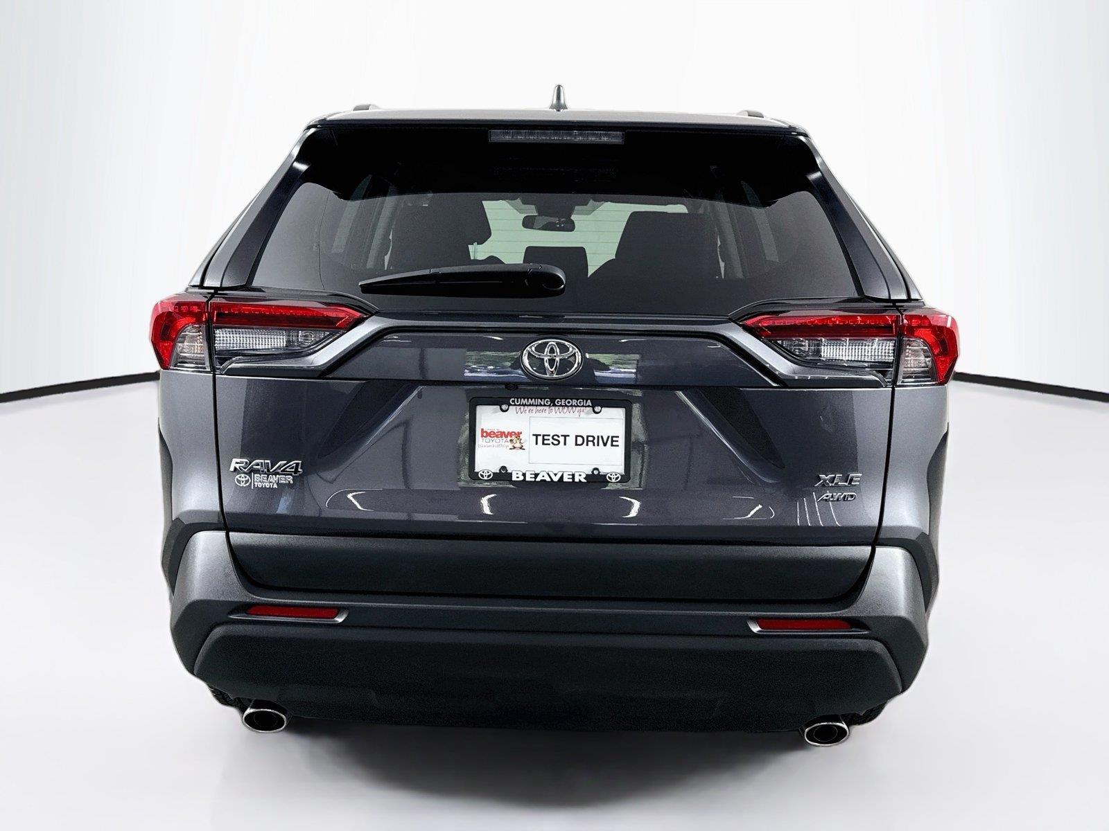 2025 Toyota RAV4 XLE photo 10