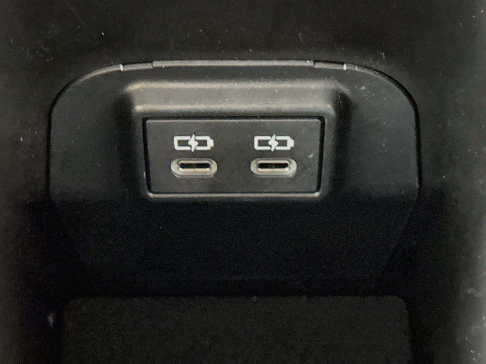 2025 Toyota RAV4 Hybrid XLE photo 31