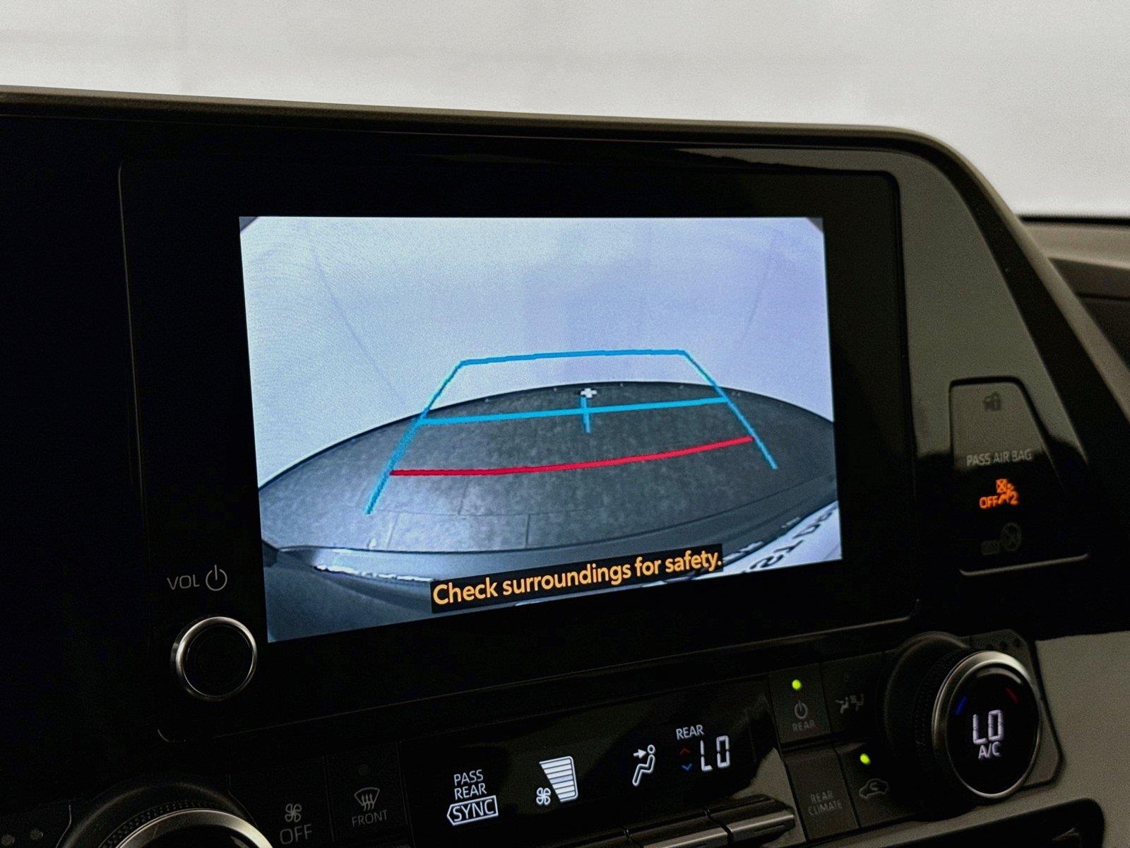 2023 Toyota Highlander XLE photo 25
