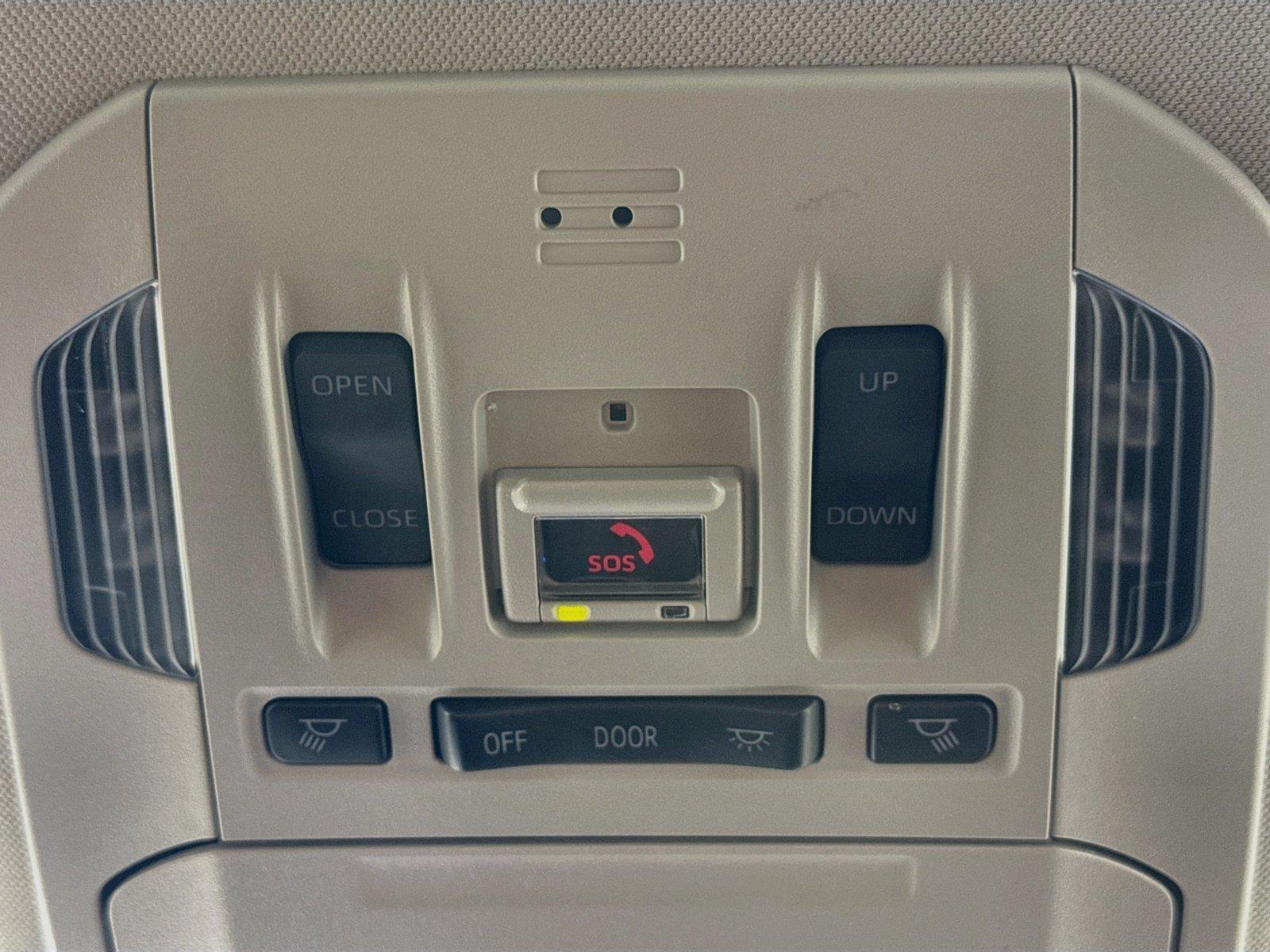 2023 Toyota Highlander XLE photo 22