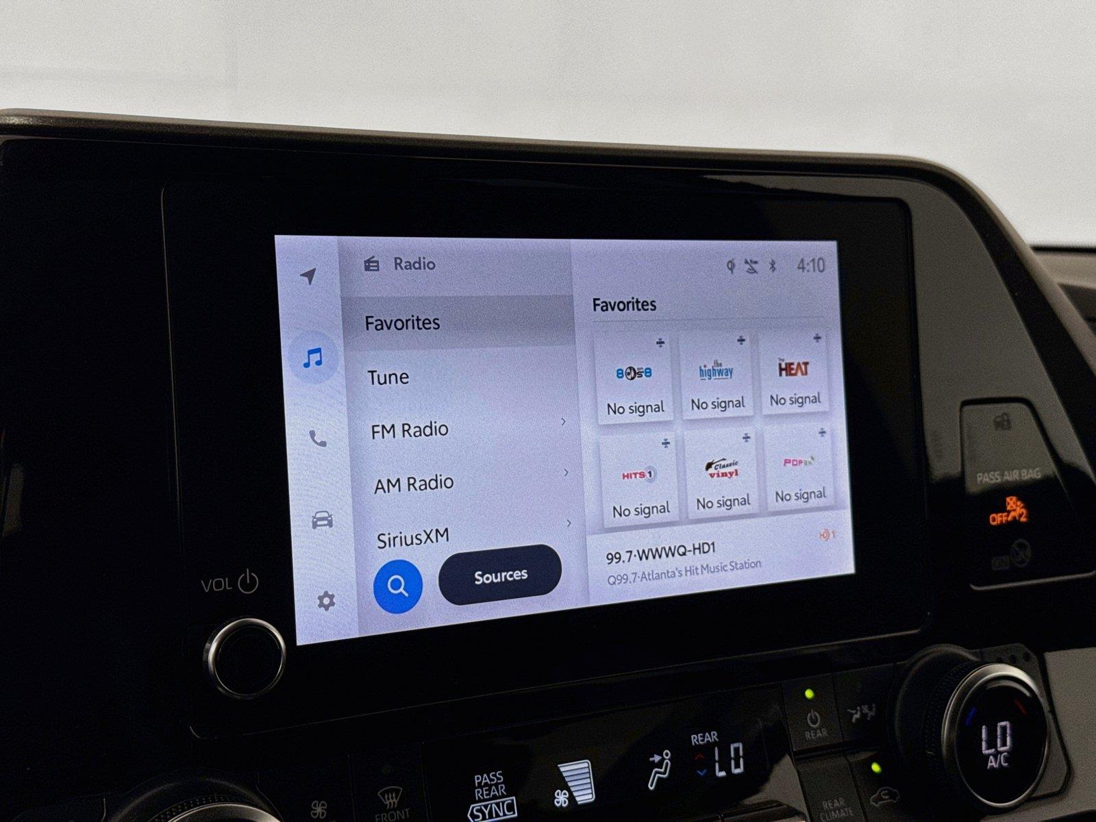 2023 Toyota Highlander XLE photo 24
