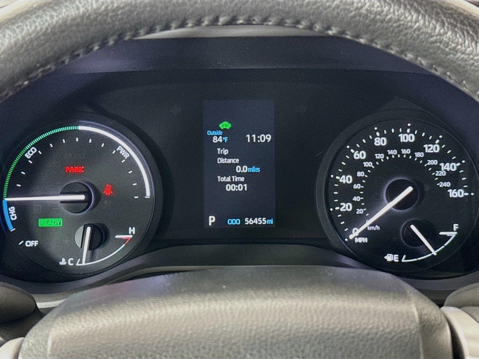 2024 Toyota Sienna XLE 8-Passenger photo 19