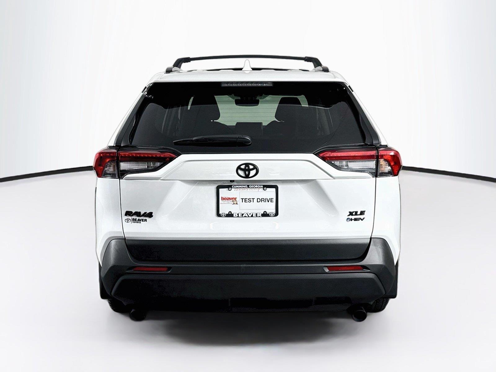 2025 Toyota RAV4 Hybrid XLE photo 10
