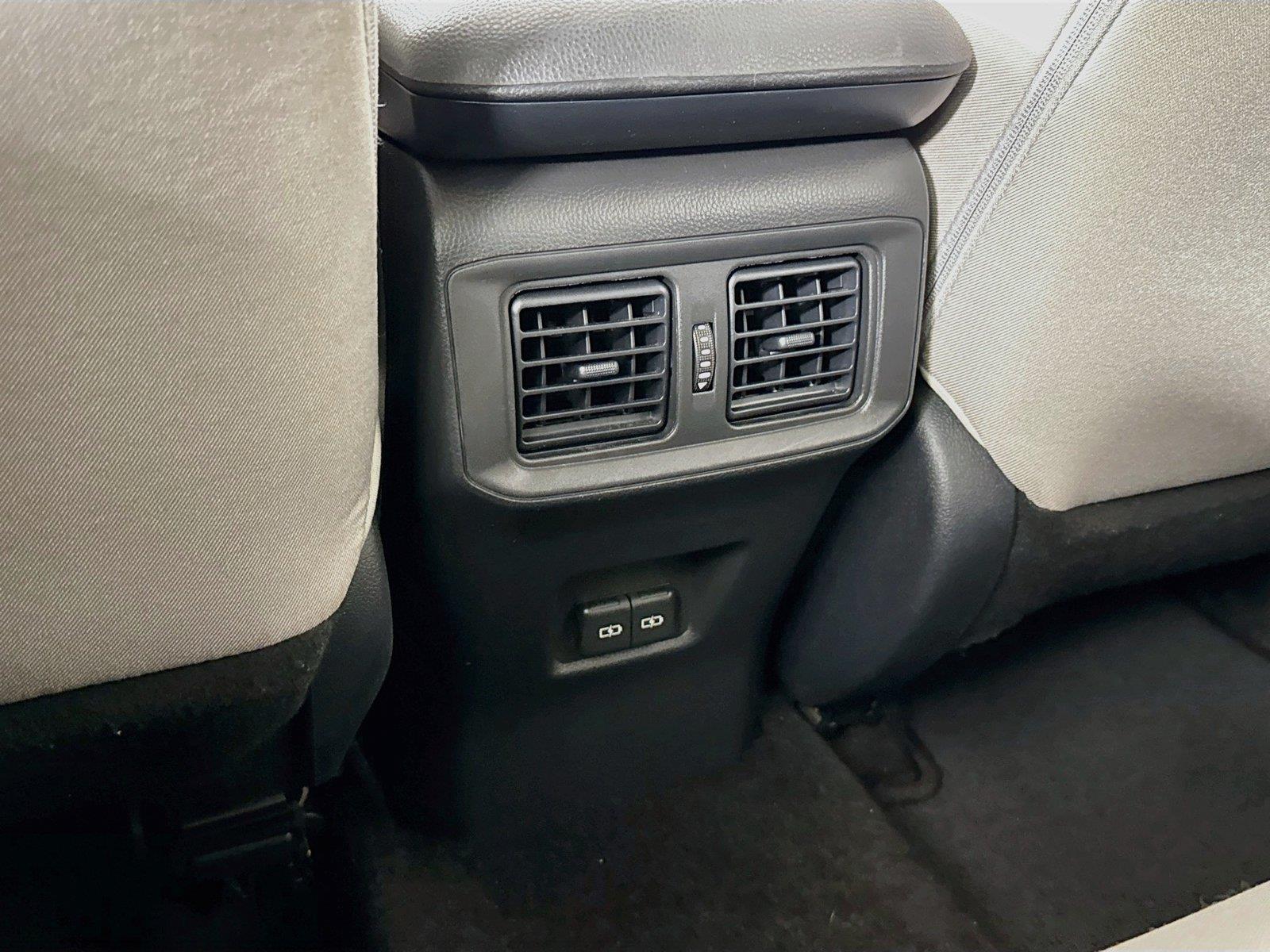 2025 Toyota RAV4 Hybrid XLE photo 34