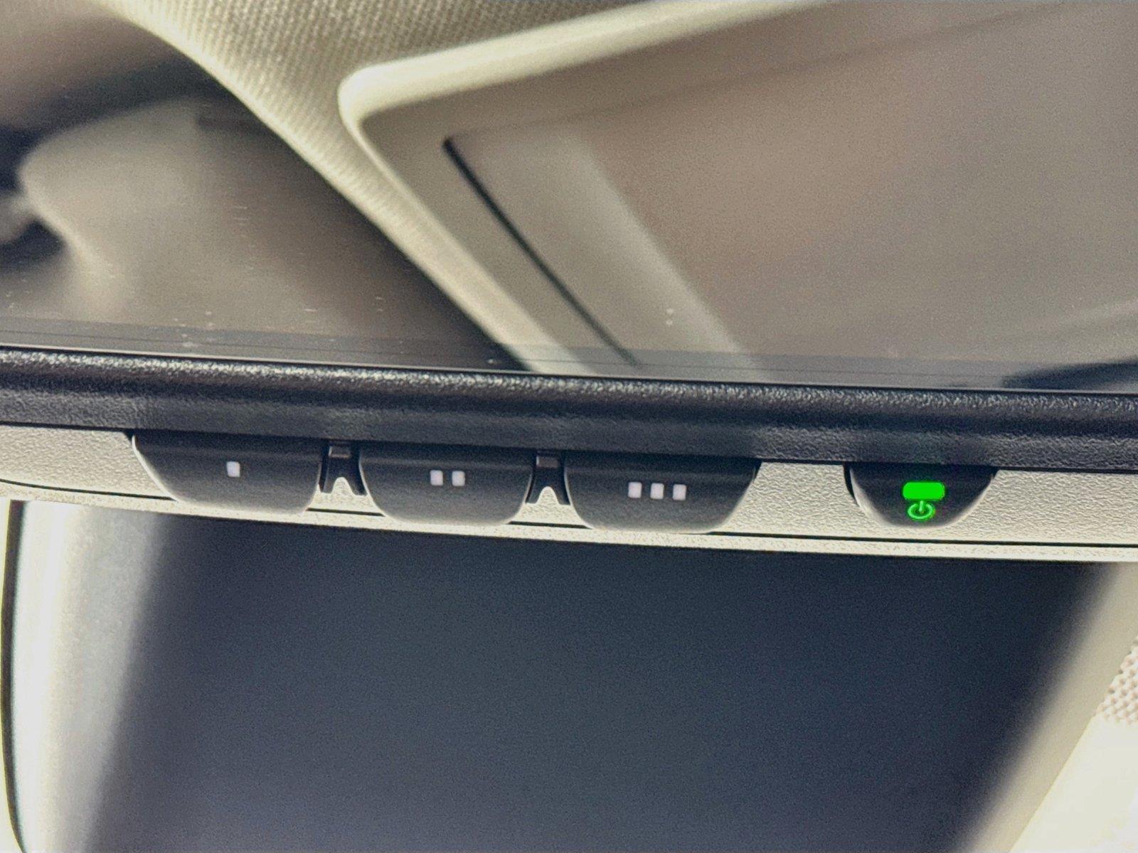 2023 Toyota Highlander XLE photo 22