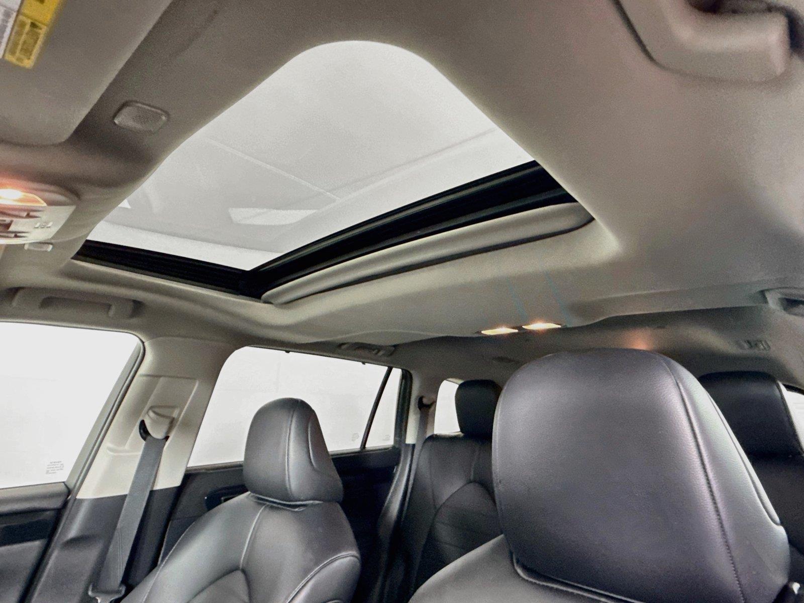 2023 Toyota Highlander XLE photo 5