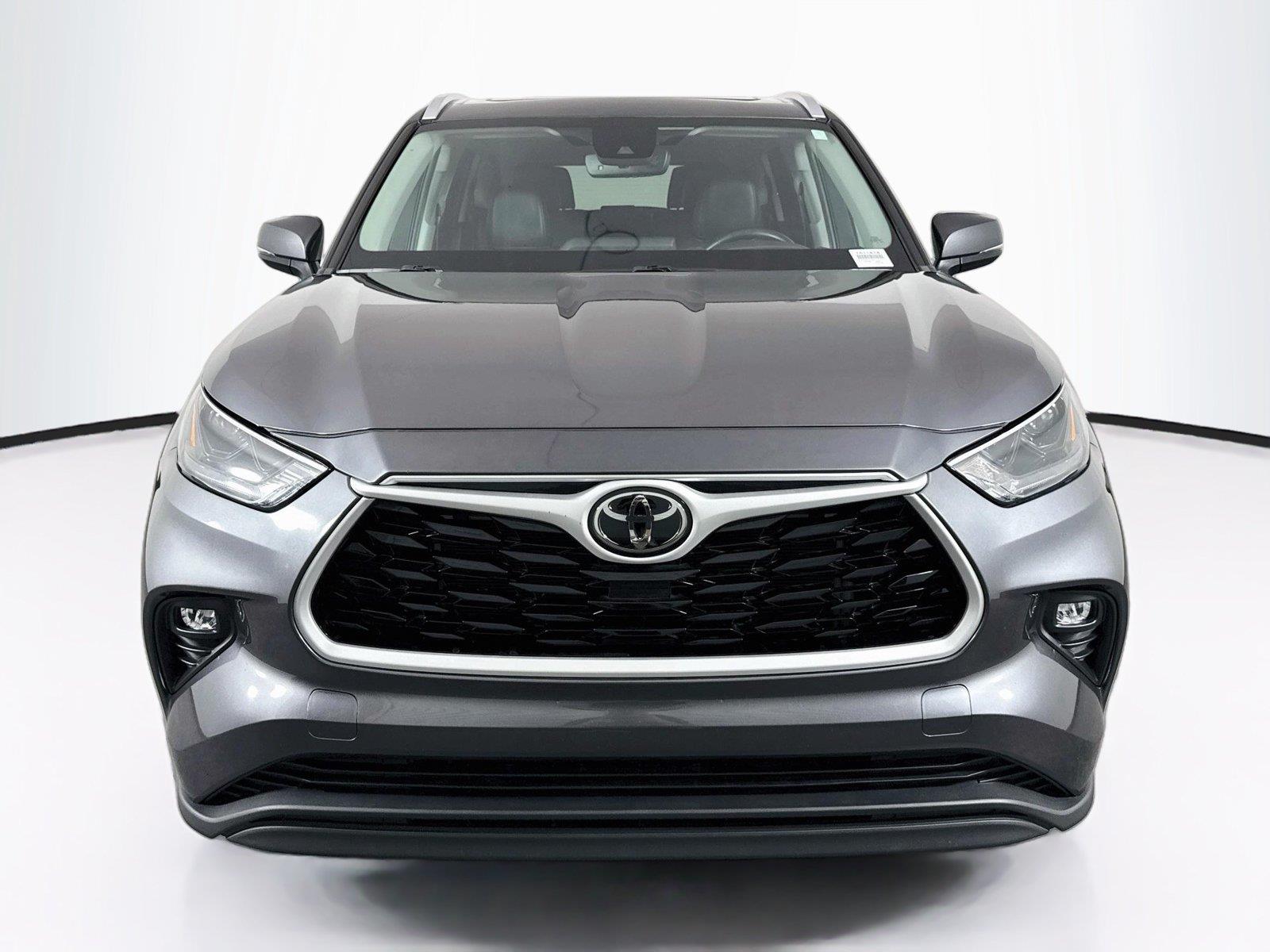 2023 Toyota Highlander XLE photo 8