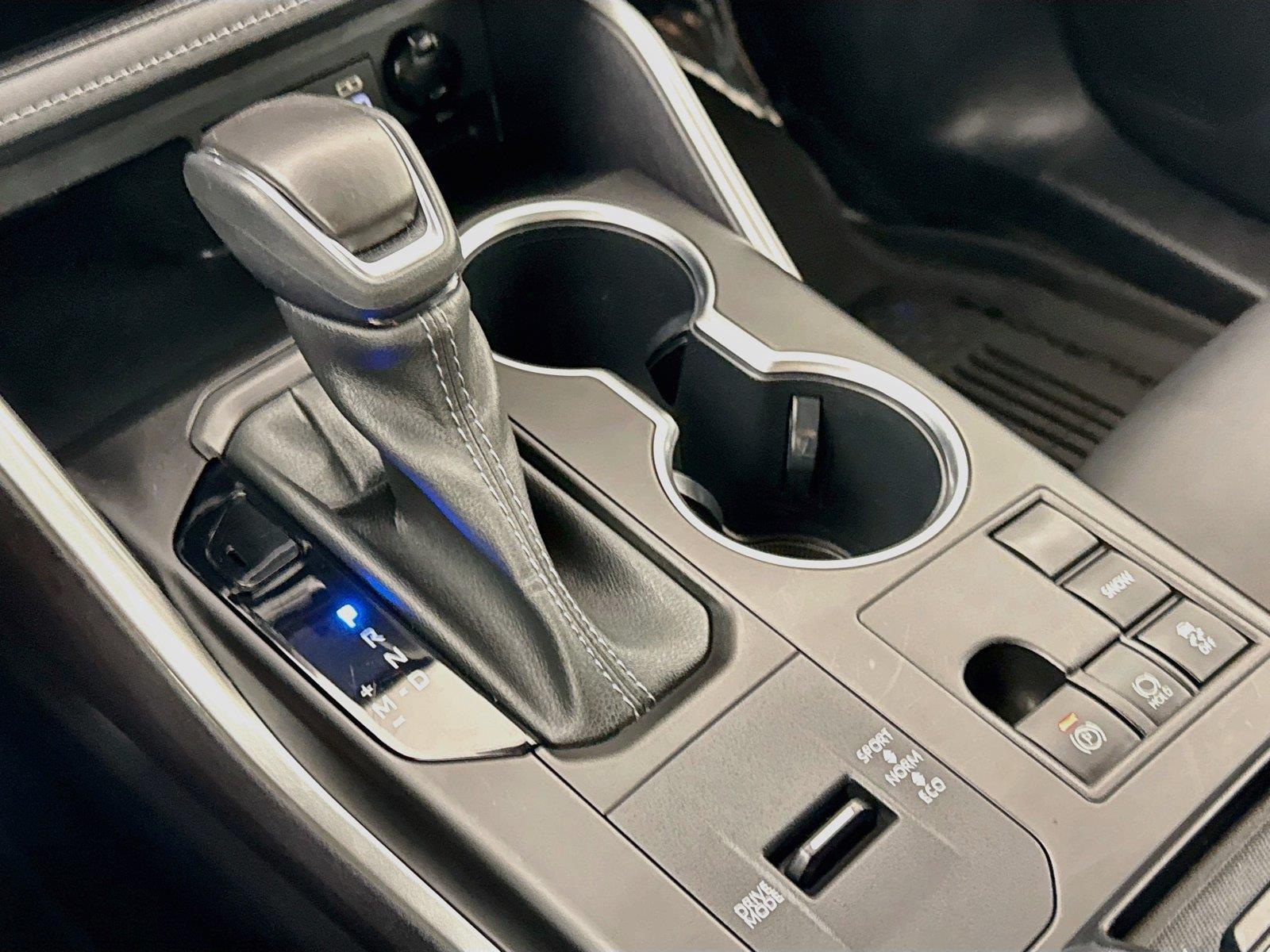 2023 Toyota Highlander XLE photo 27