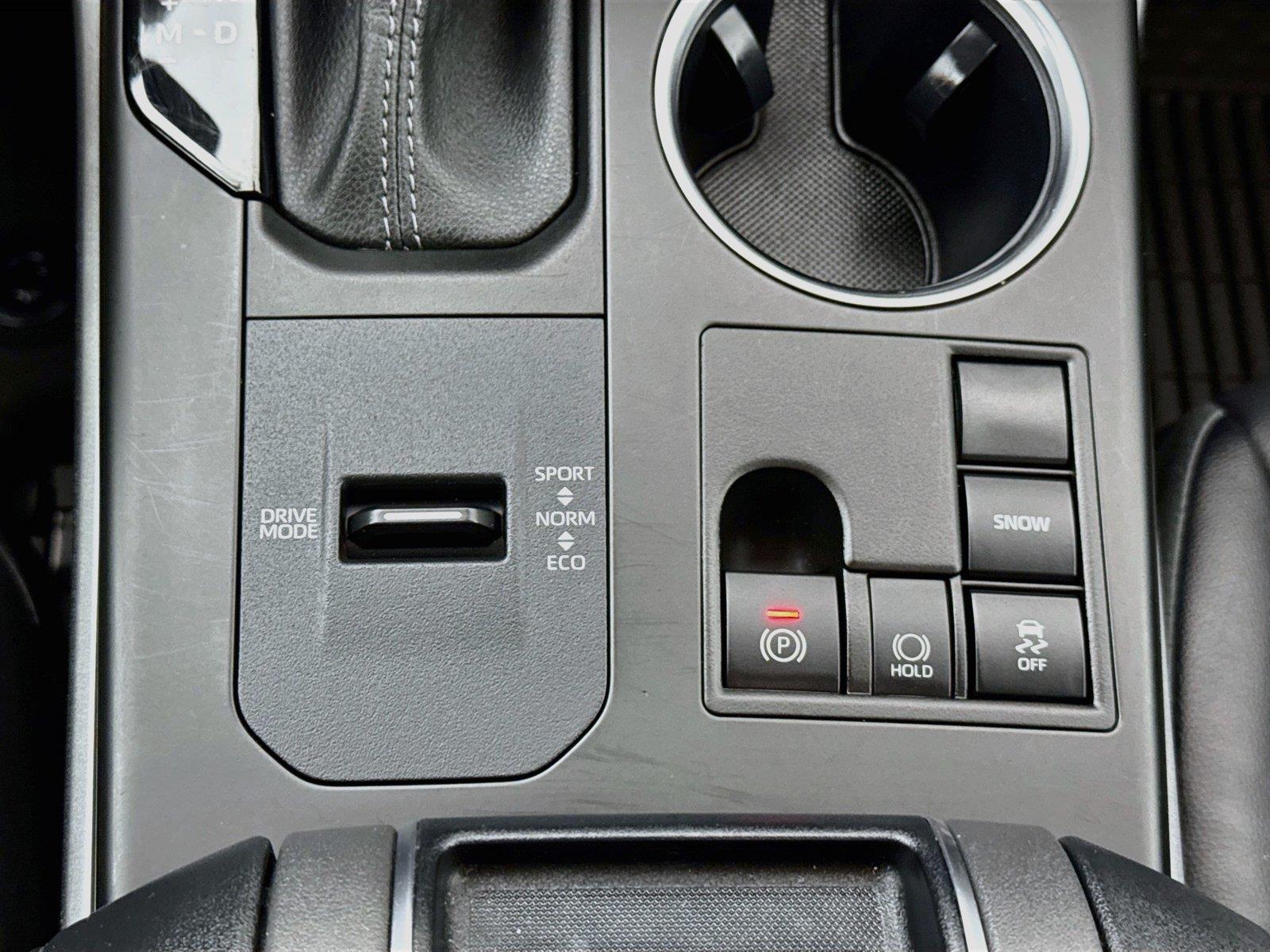 2023 Toyota Highlander XLE photo 29