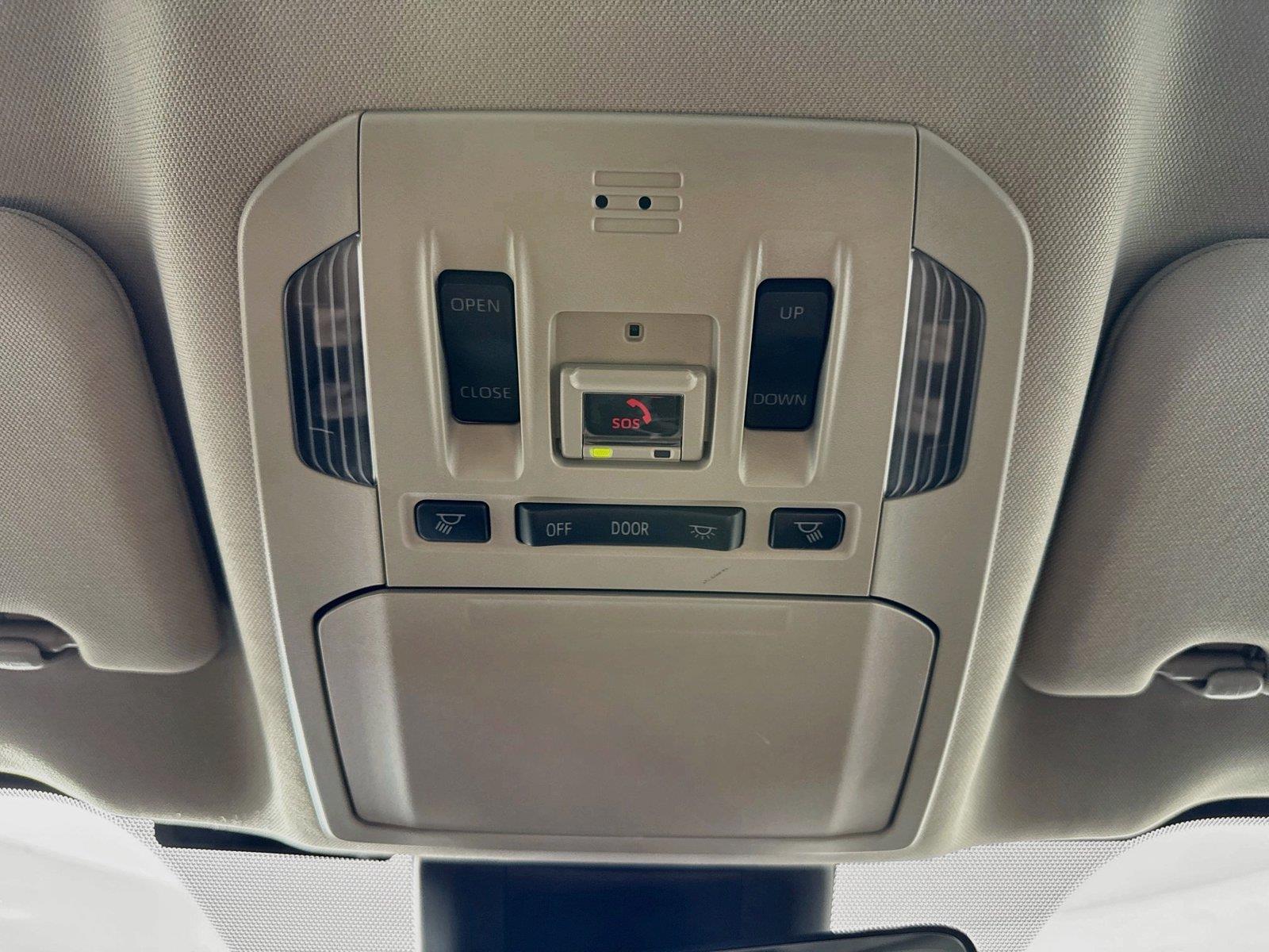 2023 Toyota Highlander XLE photo 23