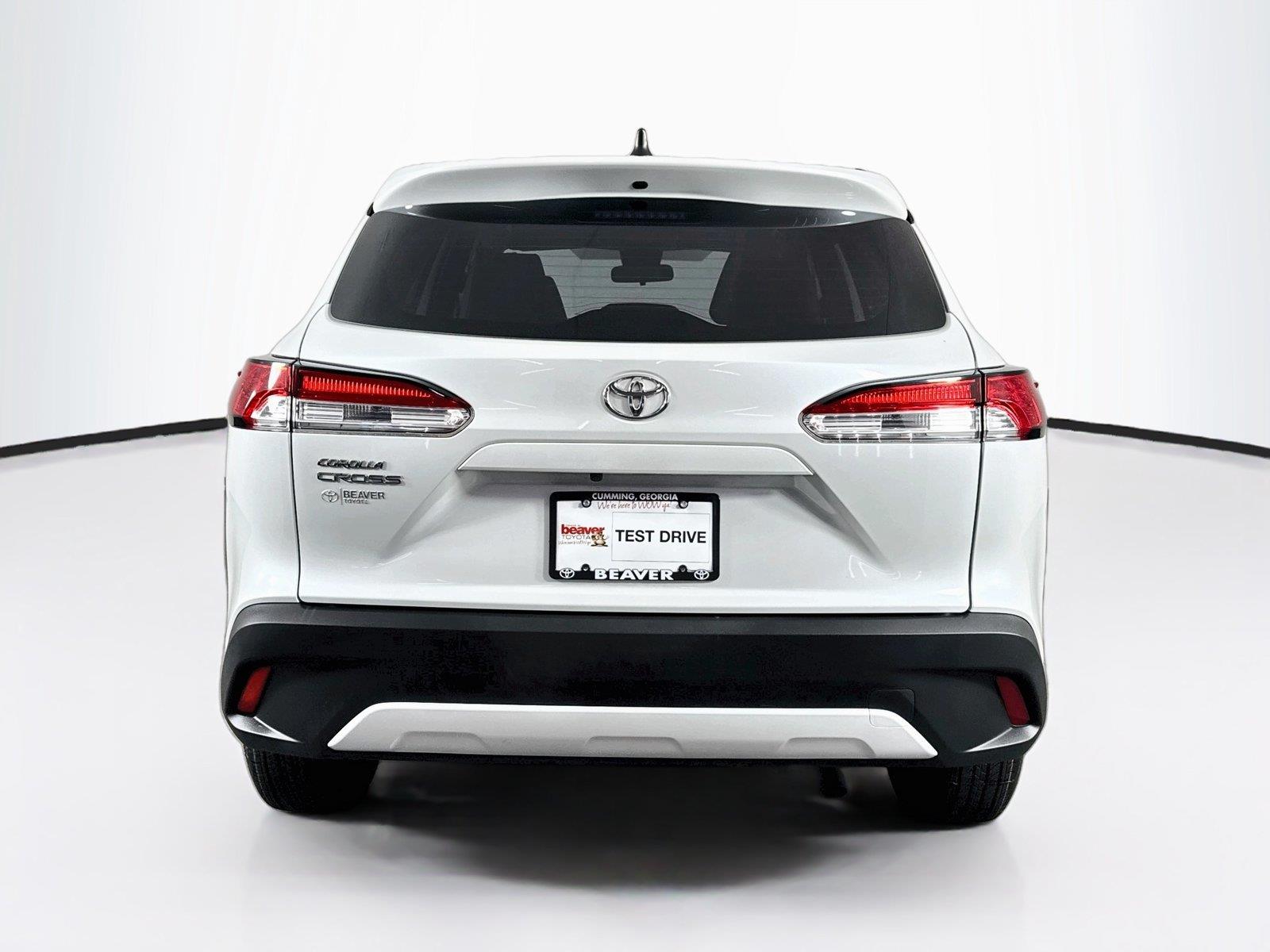 2022 Toyota Corolla Cross L photo 9