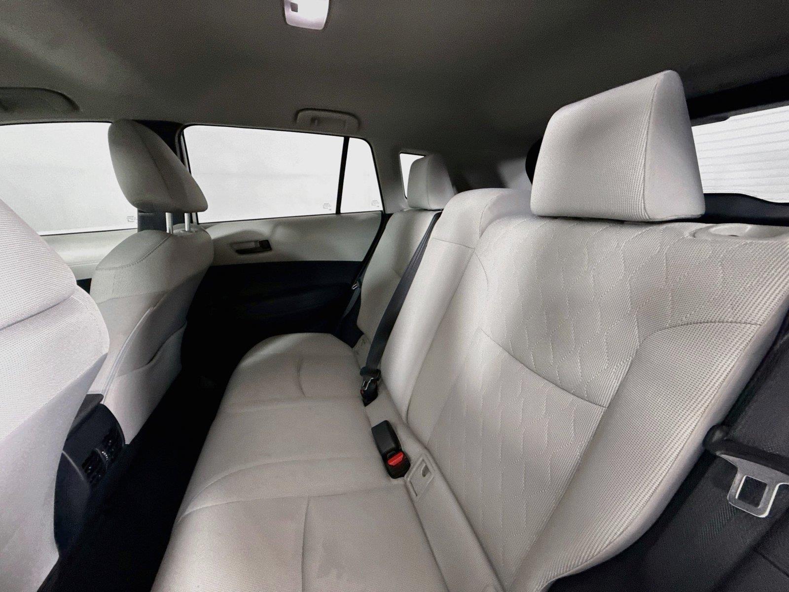 2022 Toyota Corolla Cross L photo 25