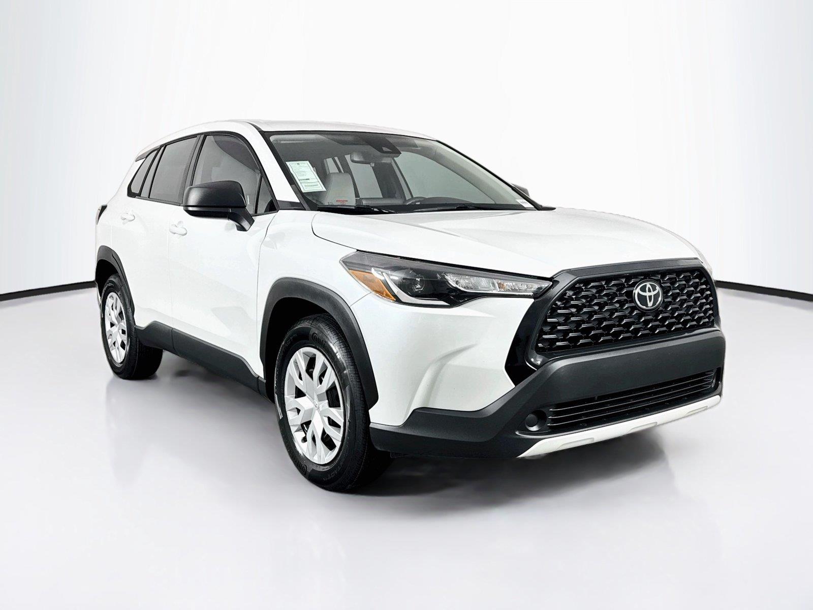 2022 Toyota Corolla Cross L photo 7