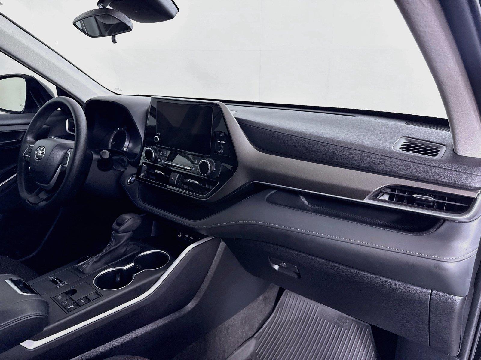2023 Toyota Highlander L photo 38